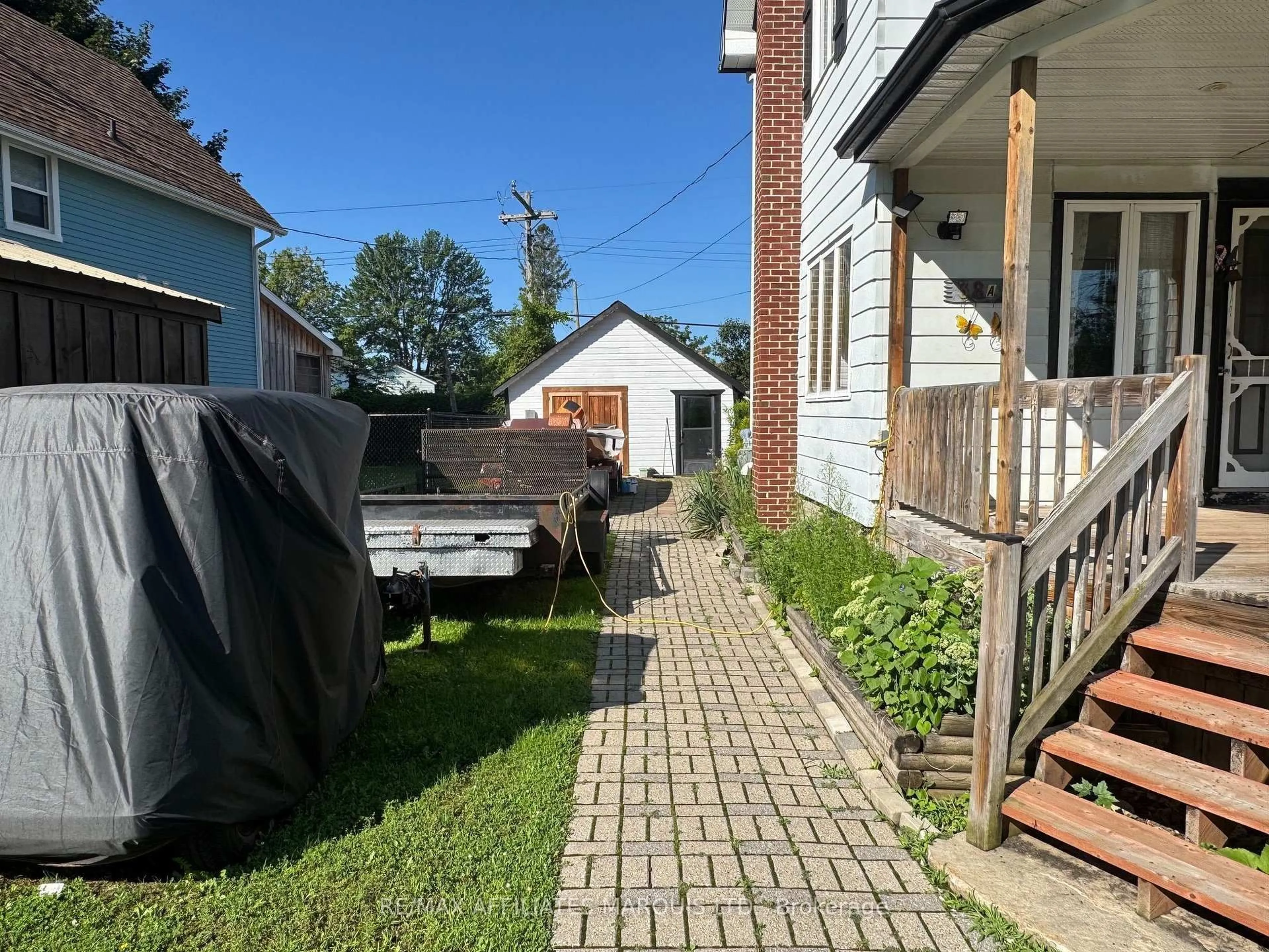 Patio, street for 38 Laurier Dr, South Dundas Ontario K0C 1X0