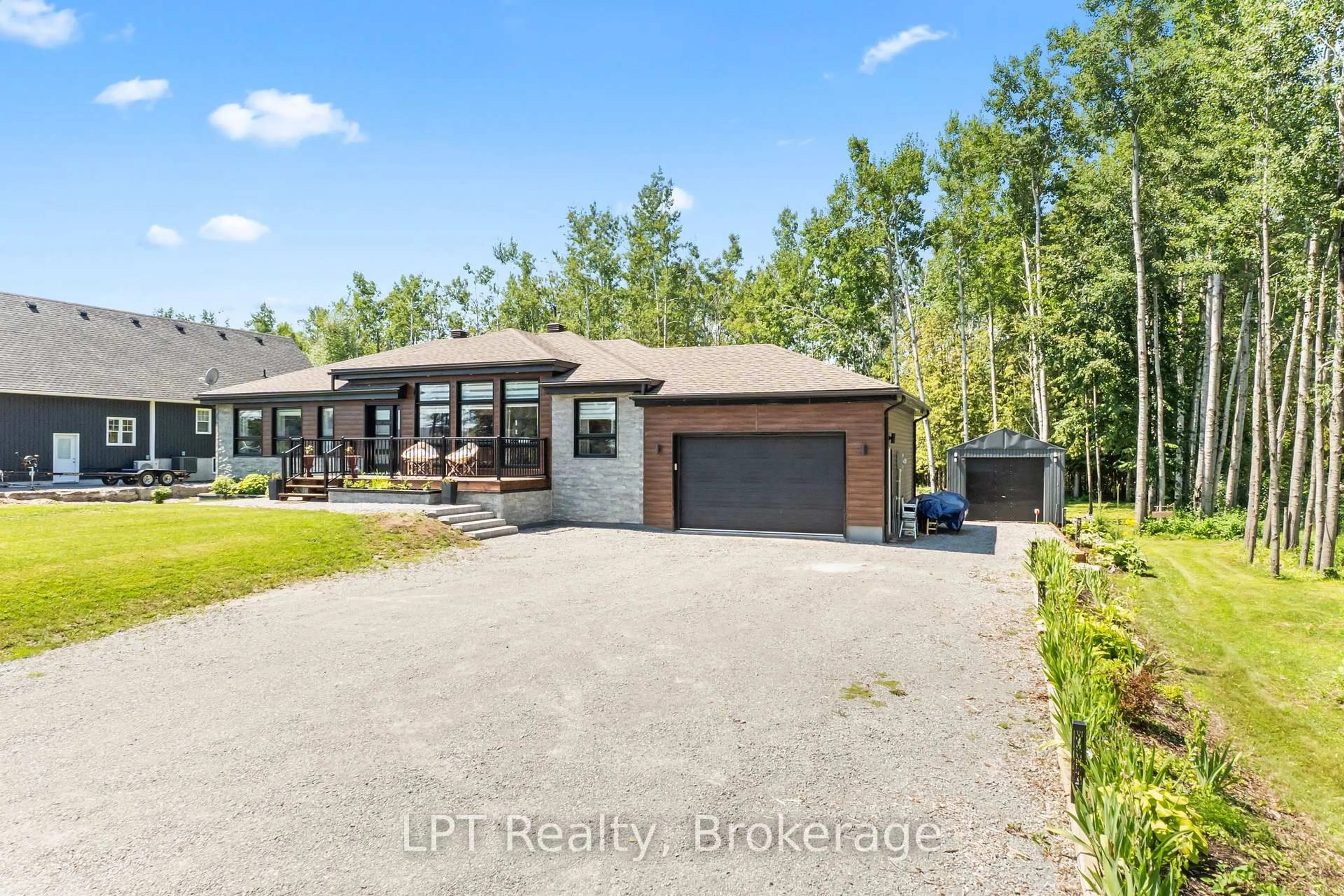 Unknown for 61 Pinewood Blvd, Kawartha Lakes Ontario K0M 2T0