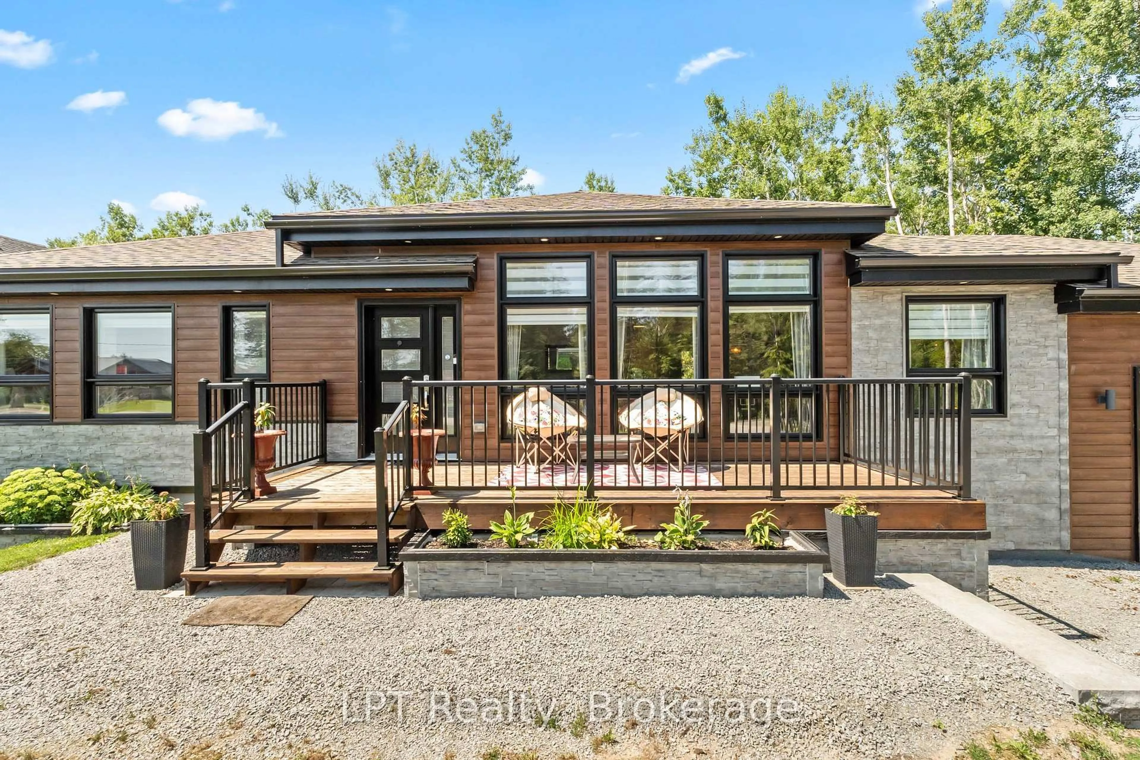 Home with brick exterior material, unknown for 61 Pinewood Blvd, Kawartha Lakes Ontario K0M 2T0