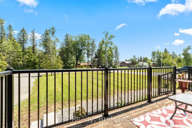 61 Pinewood Blvd, Kawartha Lakes 5