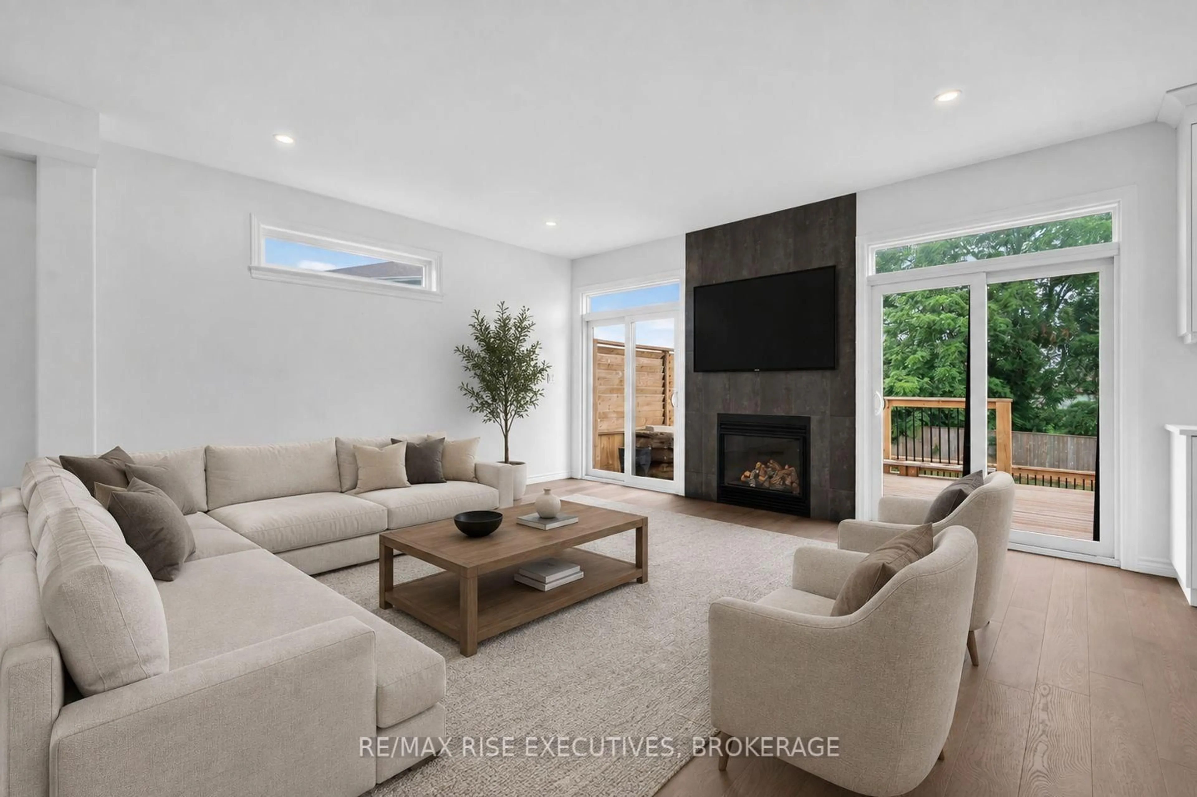 Living room with furniture, unknown for 1237 Carfa Cres, Kingston Ontario K7P 0M7