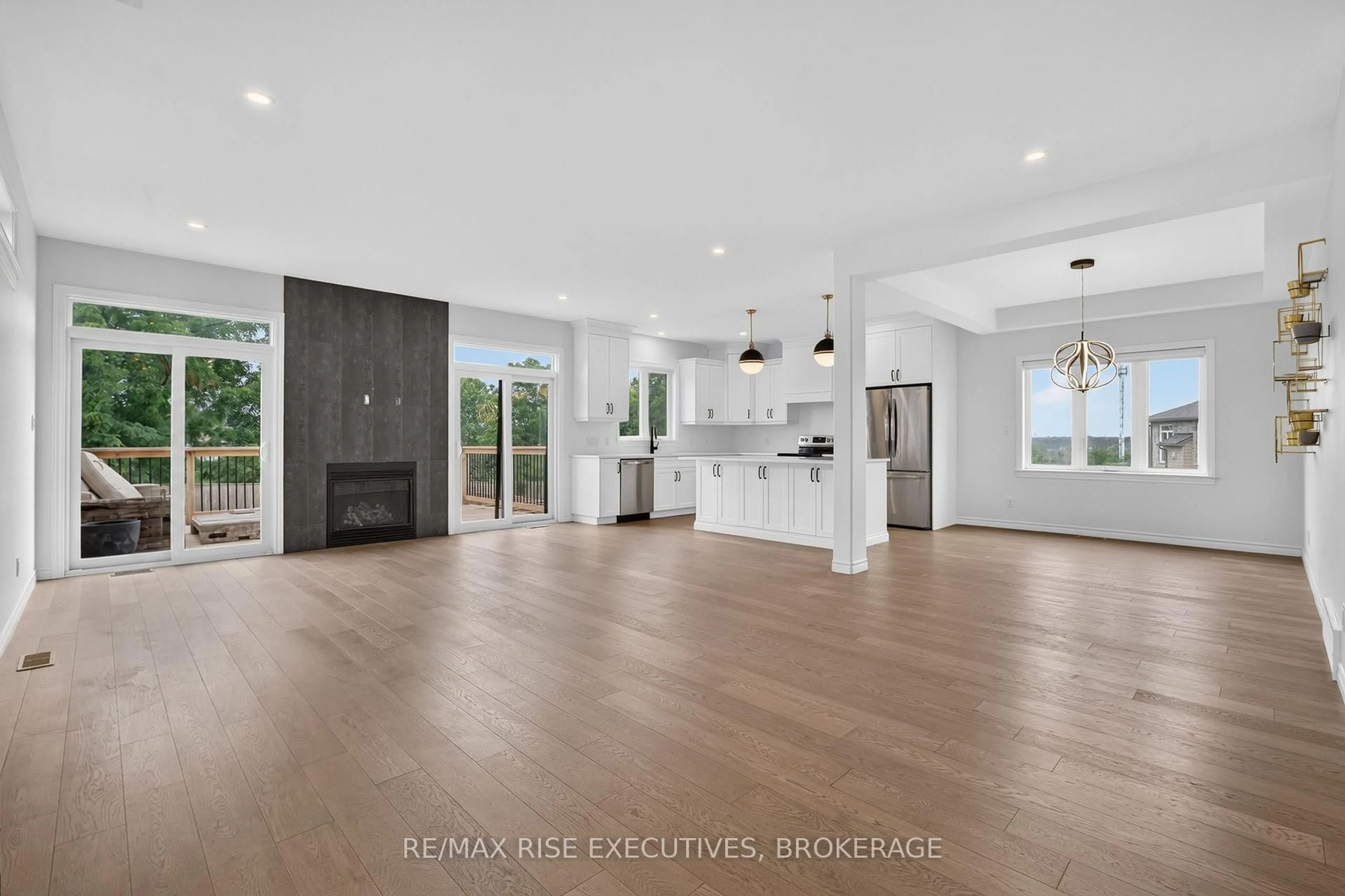 Open concept kitchen, unknown for 1237 Carfa Cres, Kingston Ontario K7P 0M7