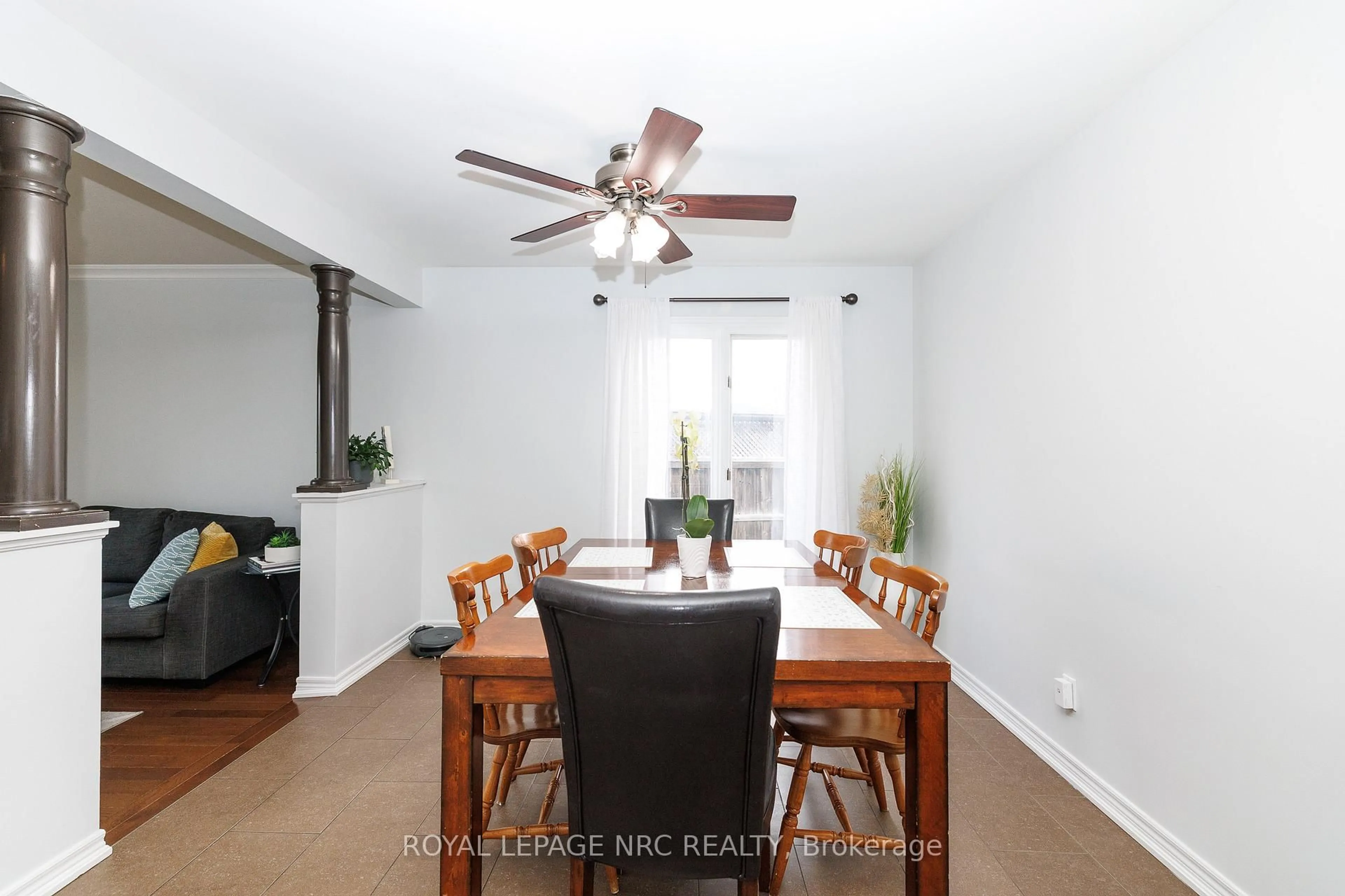 Dining room, unknown for 16 Leonard Dr, St. Catharines Ontario L2S 3V2