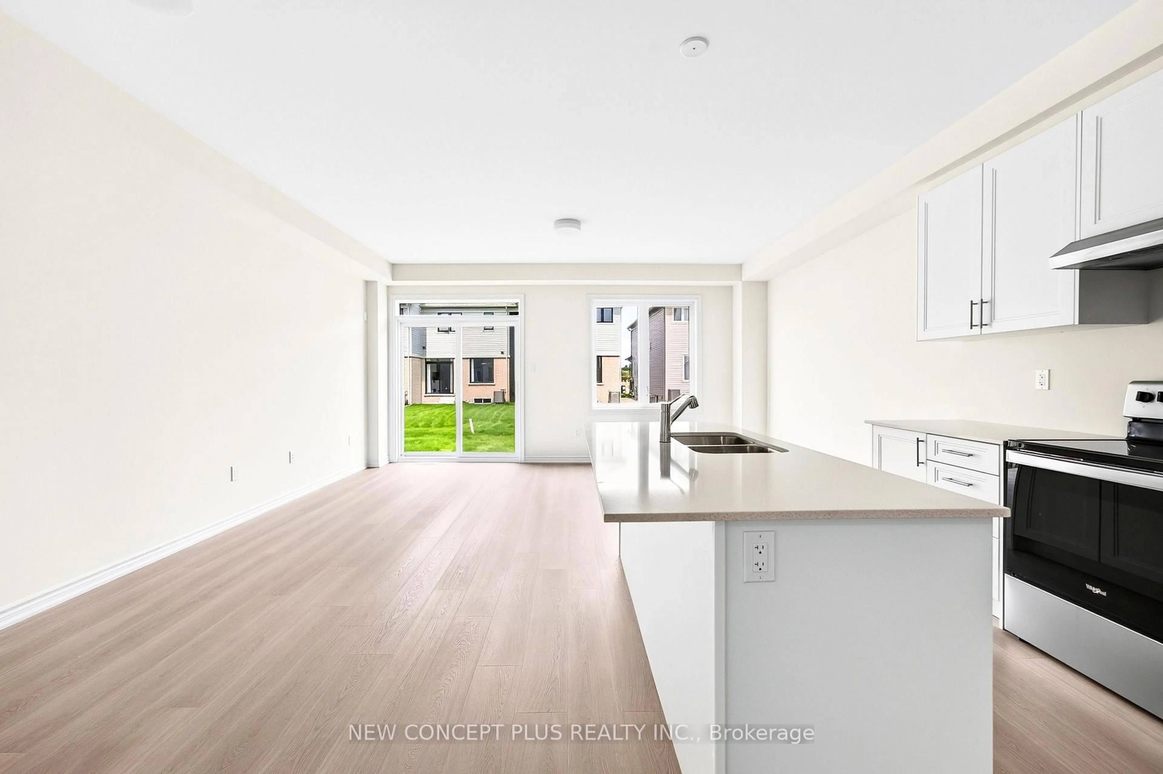Open concept kitchen, unknown for 98 Sanderson Dr, Kawartha Lakes Ontario K9V 0S8