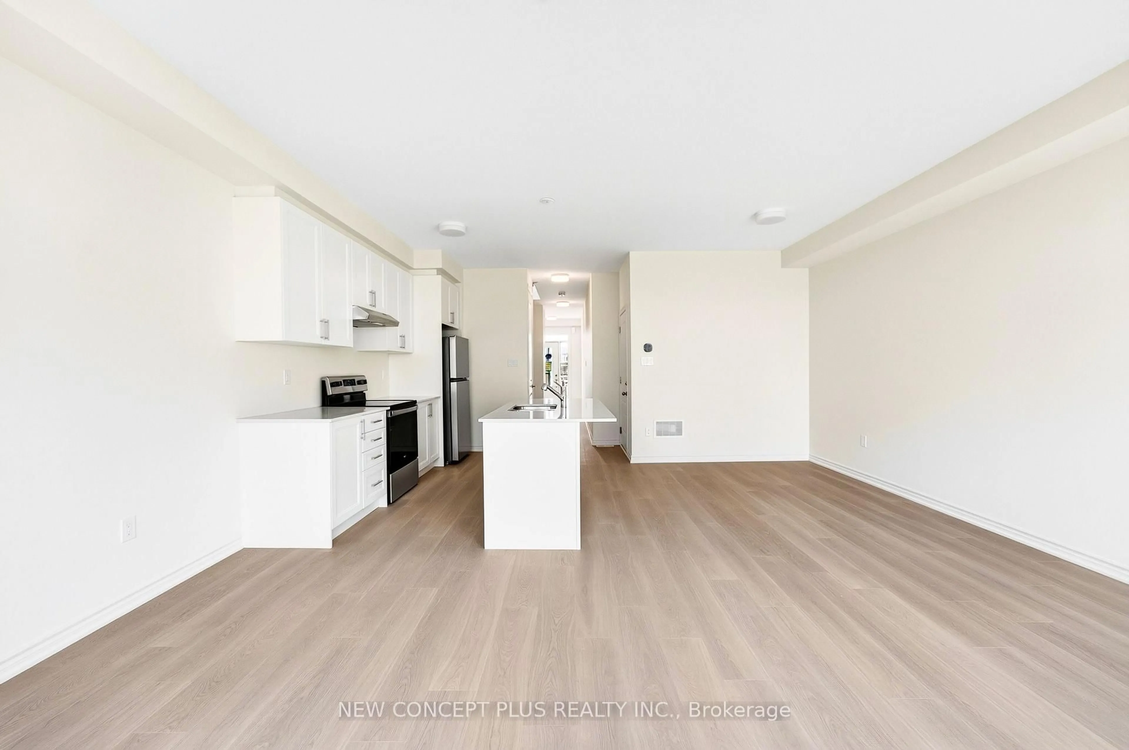 Open concept kitchen, wood/laminate floor for 98 Sanderson Dr, Kawartha Lakes Ontario K9V 0S8