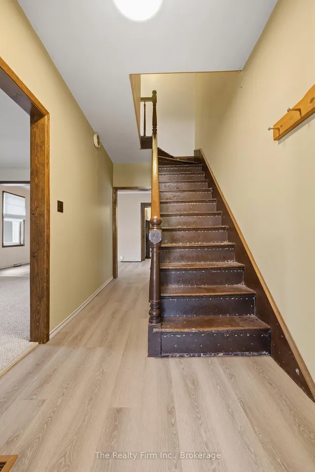 17 Douglas St, Woodstock 5