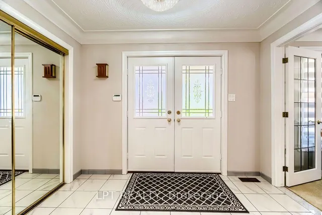 16 Vogue Crt, Hamilton 3