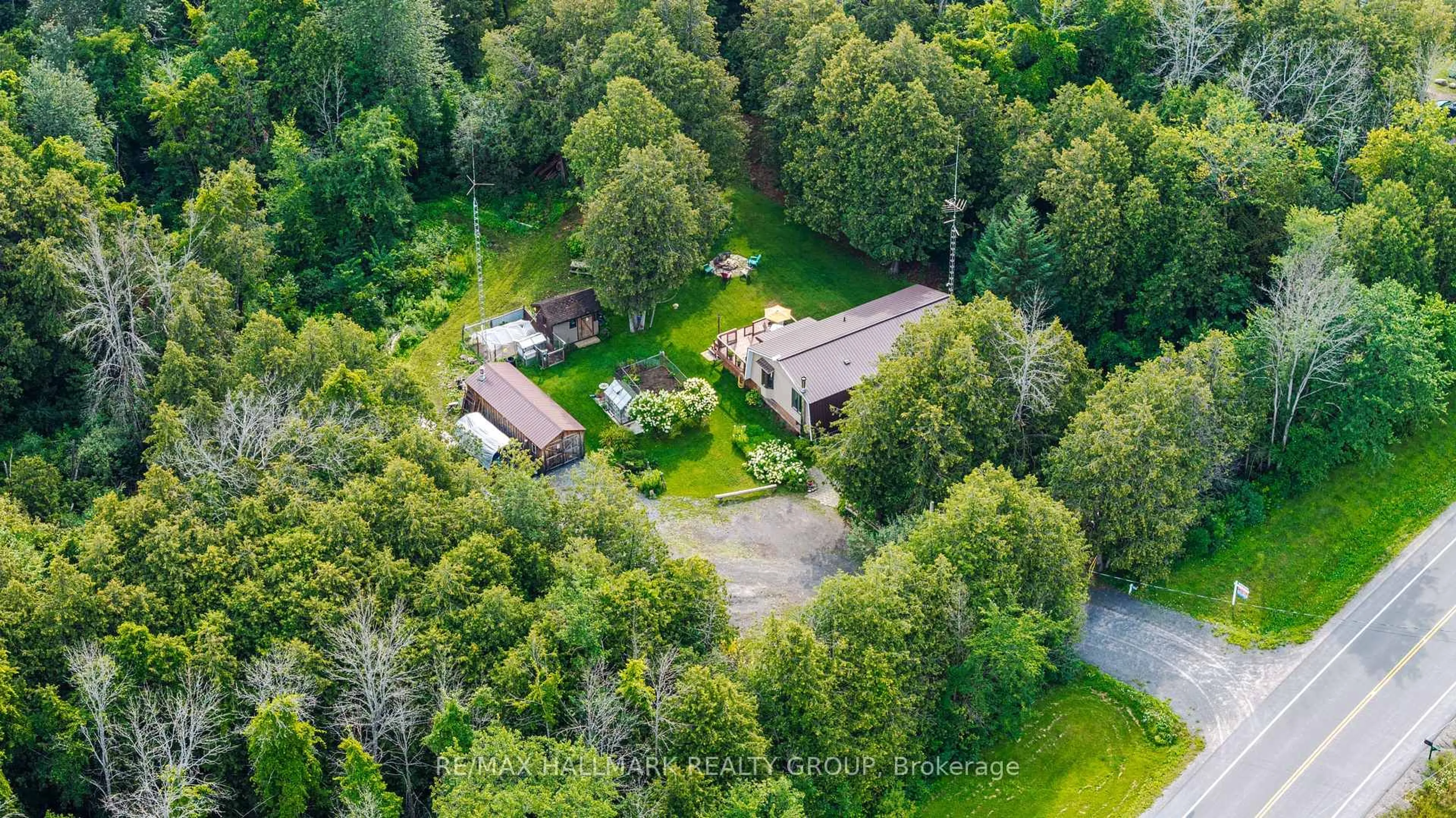 A pic from outside/outdoor area/front of a property/back of a property/a pic from drone, forest/trees view for 1184 Derry Side Rd, Ashton Ontario K0A 1B0