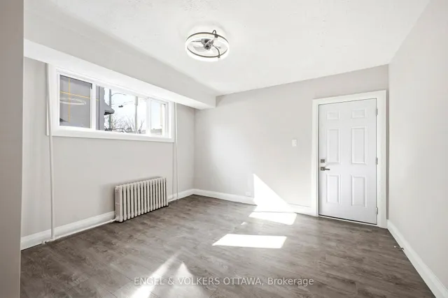 287 St Laurent Blvd, Ottawa 4
