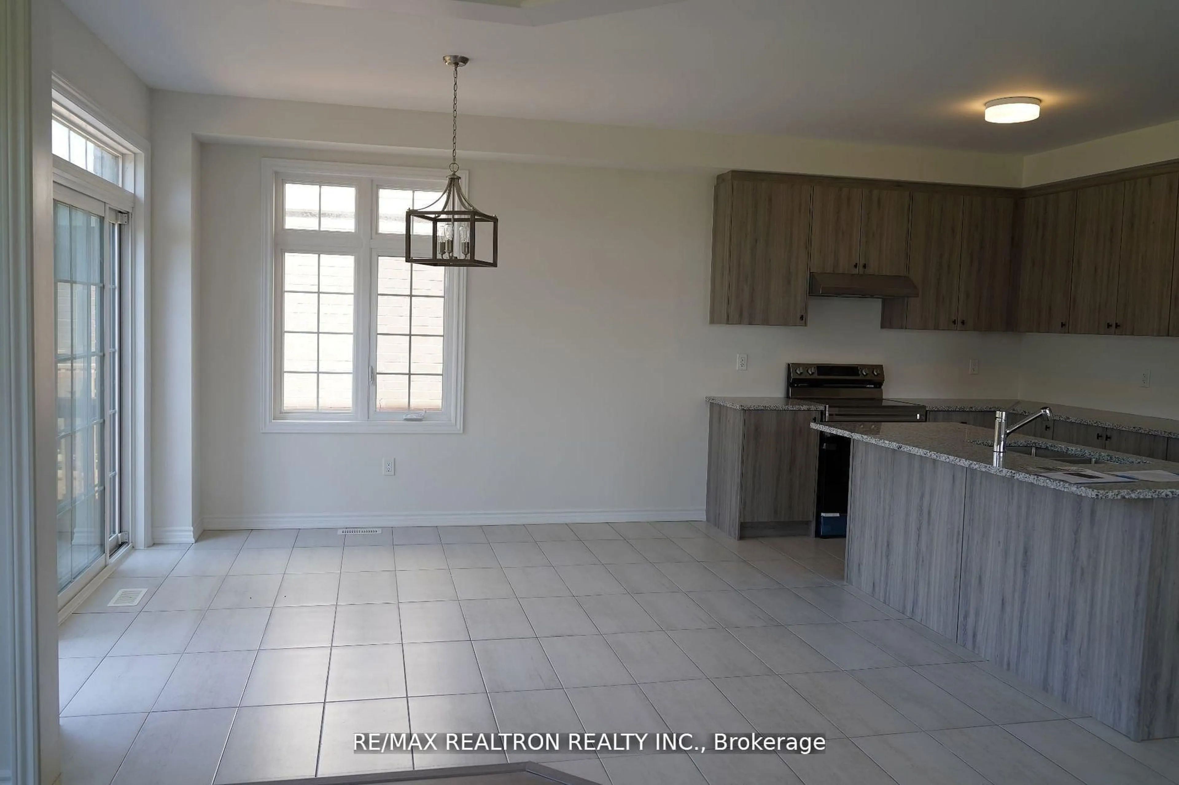 Open concept kitchen, ceramic/tile floor for 465 Hornbeck St, Cobourg Ontario K9A 3T8
