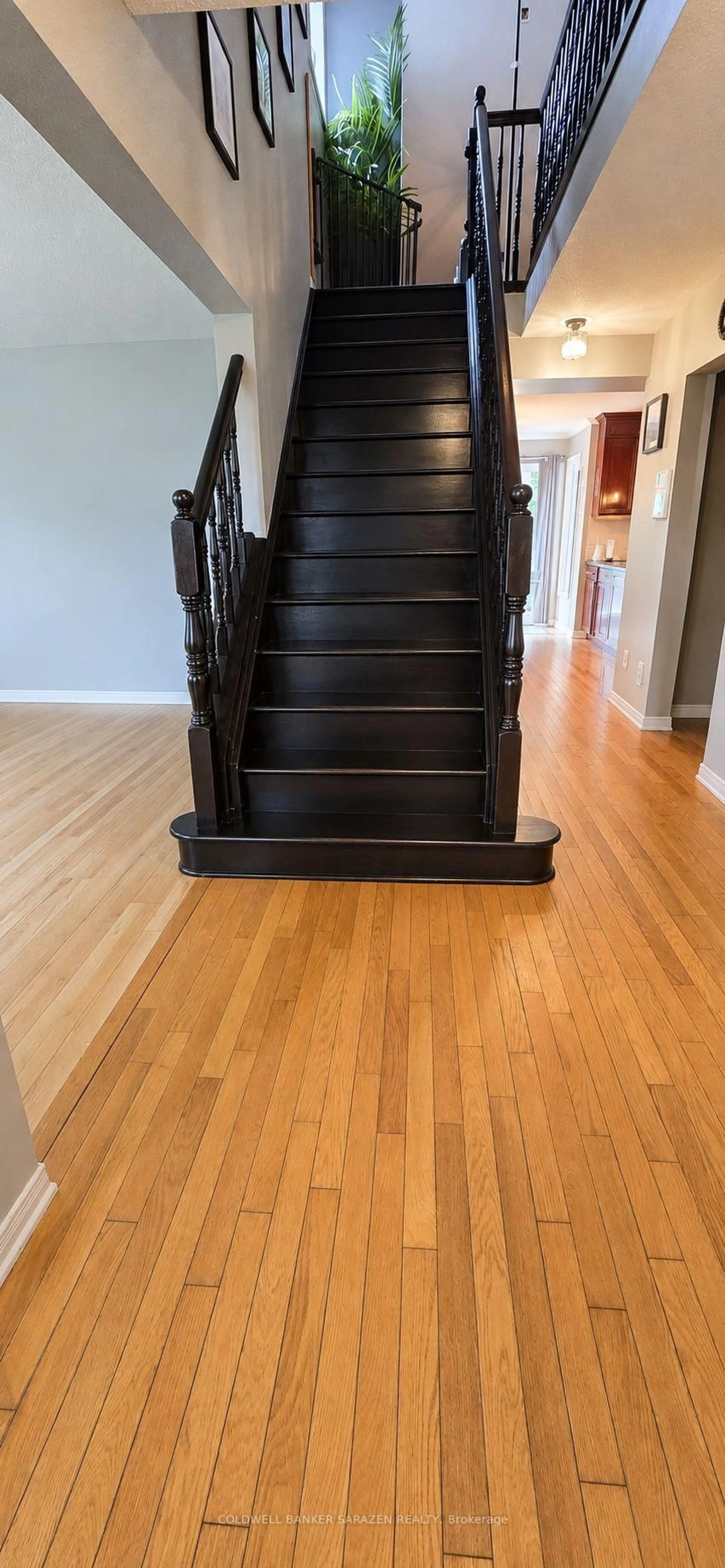 Stairs for 55 Bramblegrove Cres, Ottawa Ontario K1T 3G2