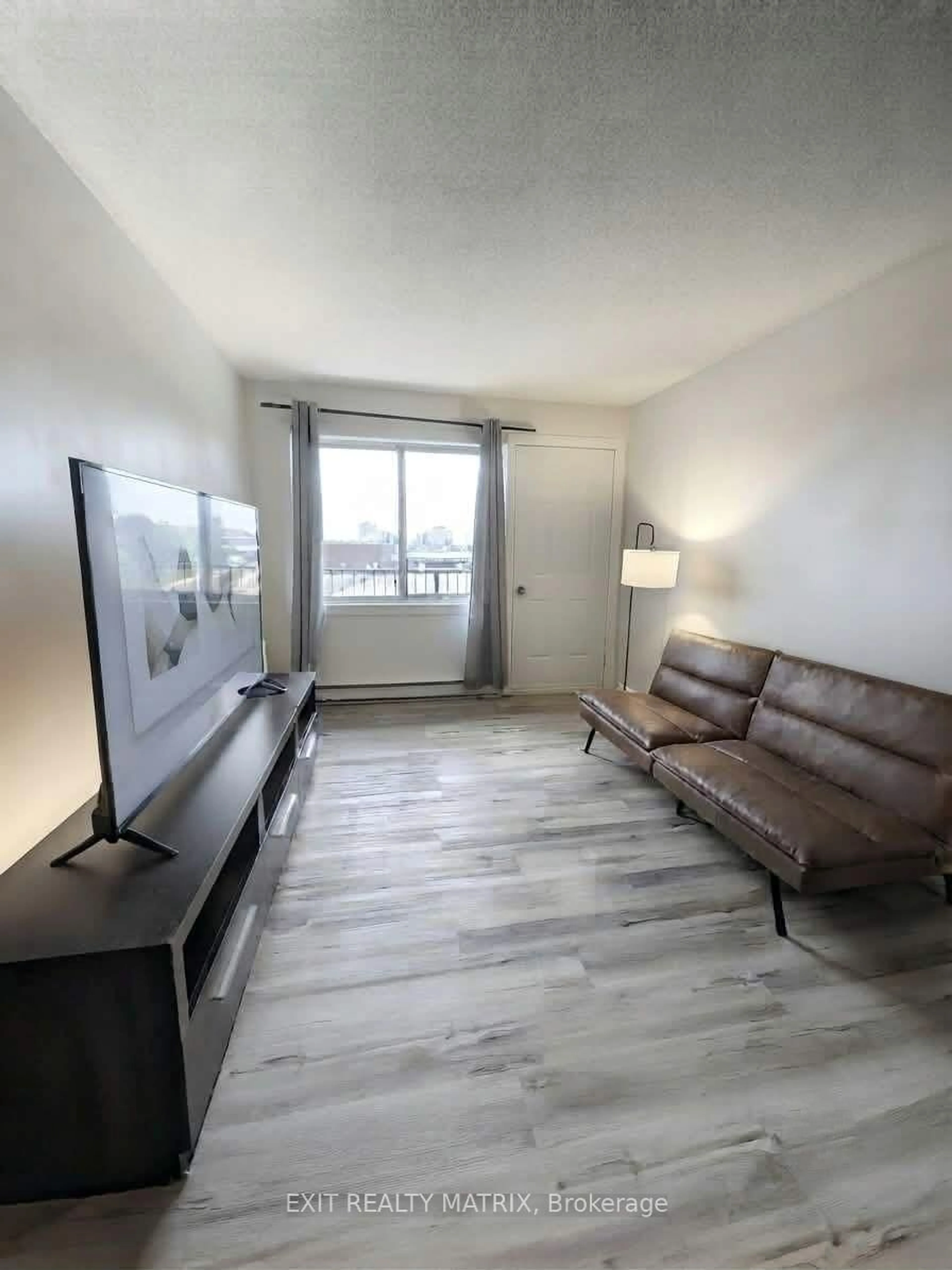 A pic of a room for 2041 Arrowsmith Dr #402C, Ottawa Ontario K1J 7V7