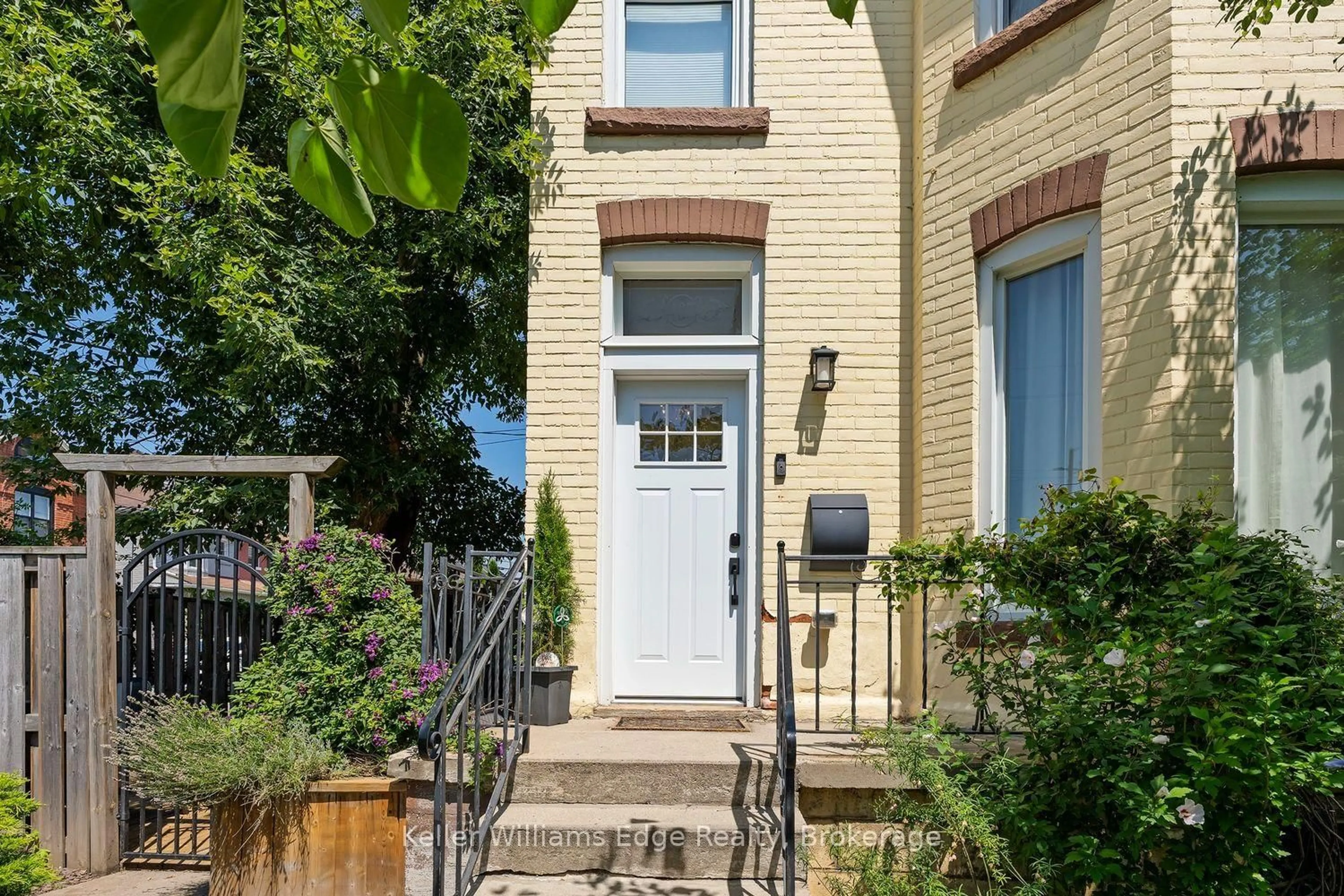 Unknown for 467 King William St, Hamilton Ontario L8L 1R2