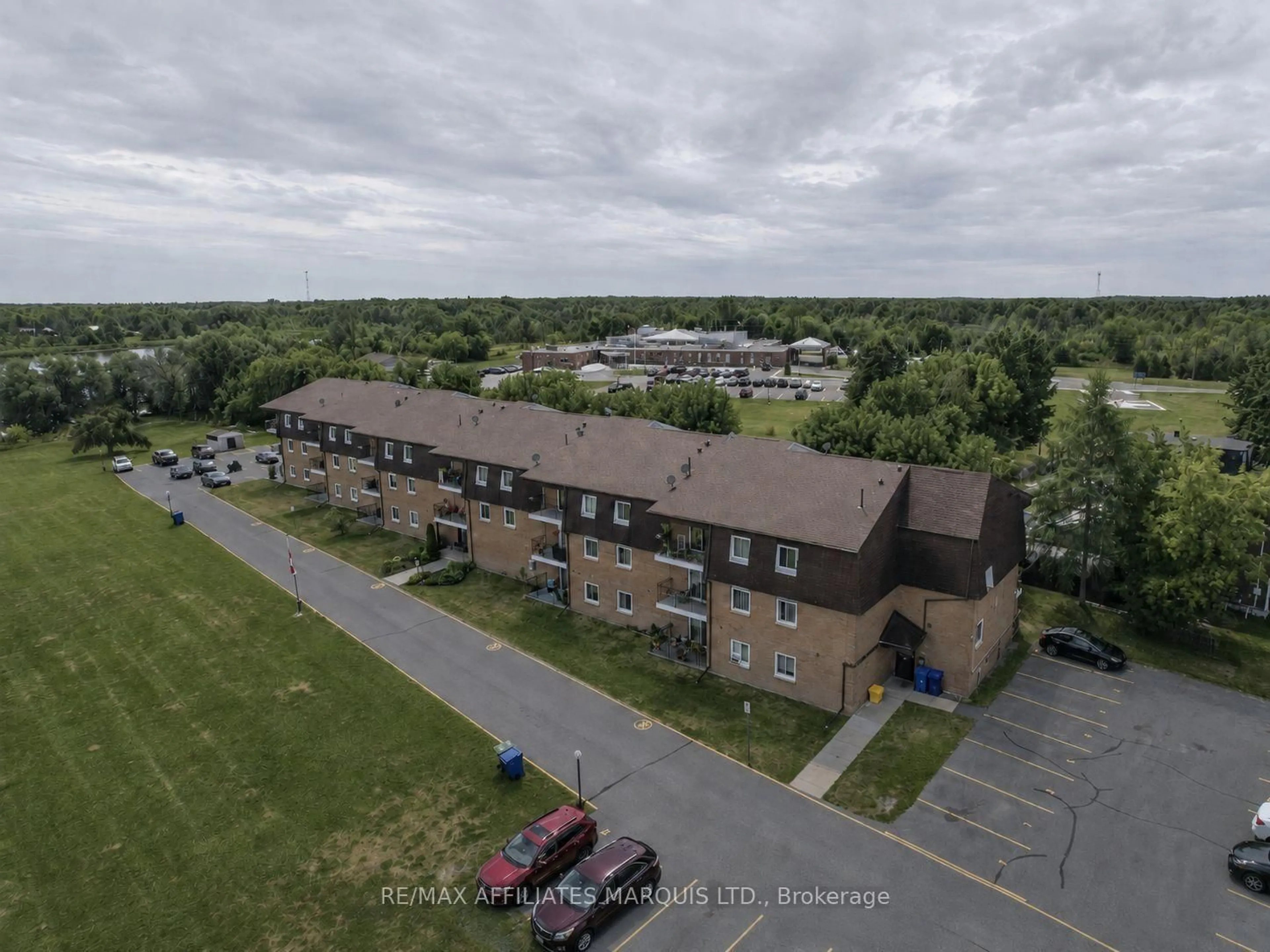 A pic from outside/outdoor area/front of a property/back of a property/a pic from drone, unknown for 220 Kenyon St #302, North Glengarry Ontario K0C 1A0