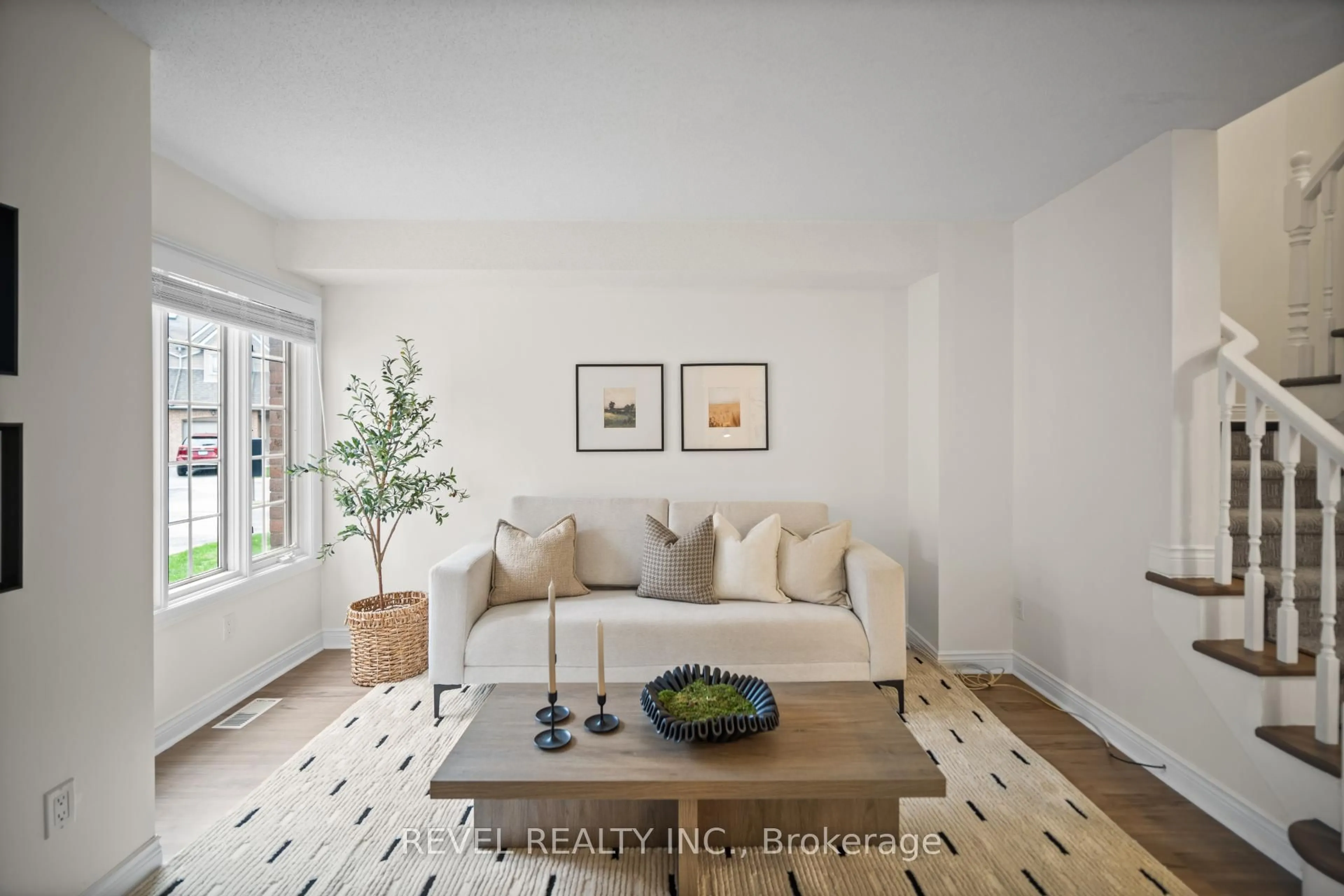 Living room with furniture, unknown for 320 Hamilton Dr #10, Hamilton Ontario L9G 4W6