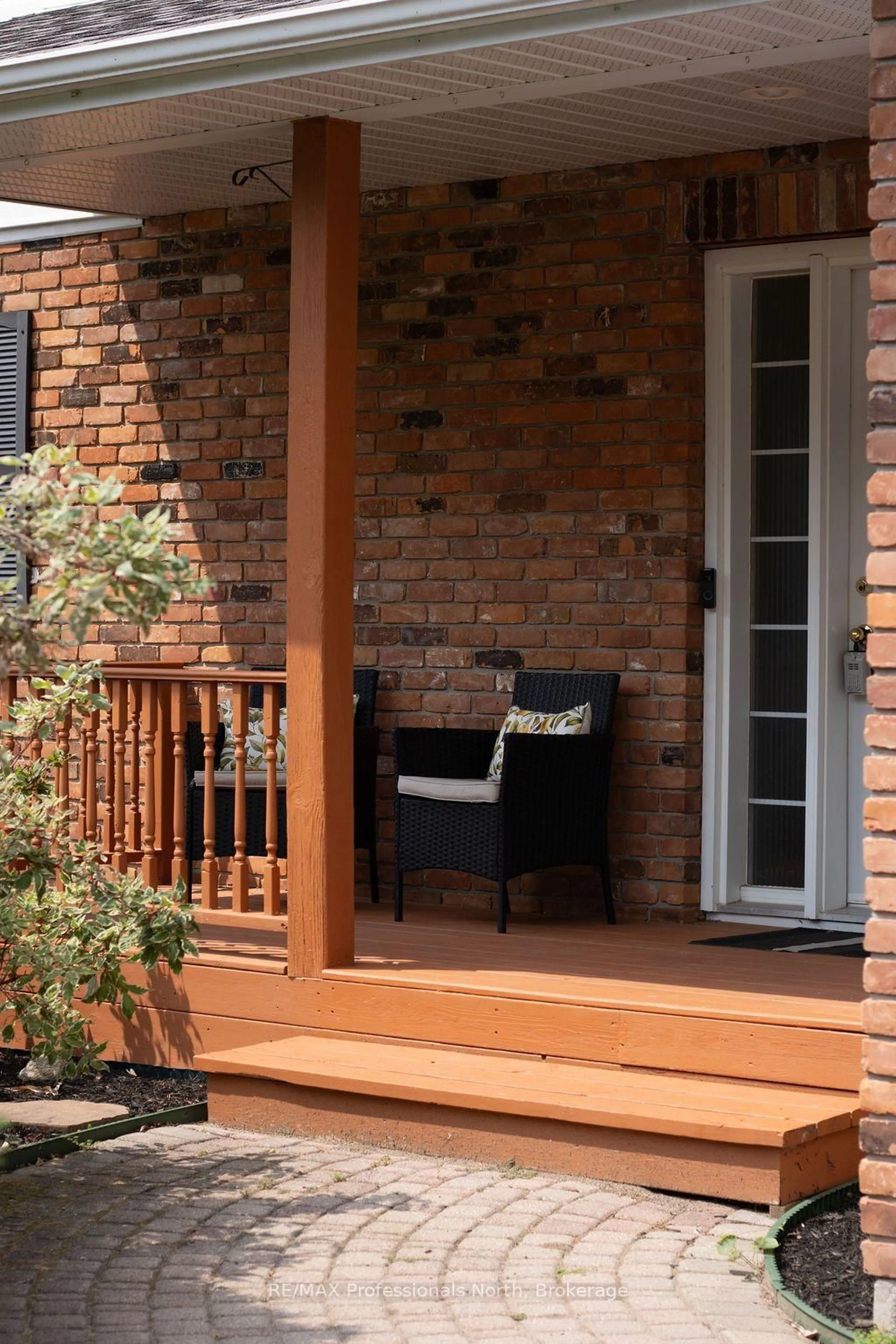 Home with brick exterior material, street for 18 Heritage Cres, Huntsville Ontario P1H 1S9