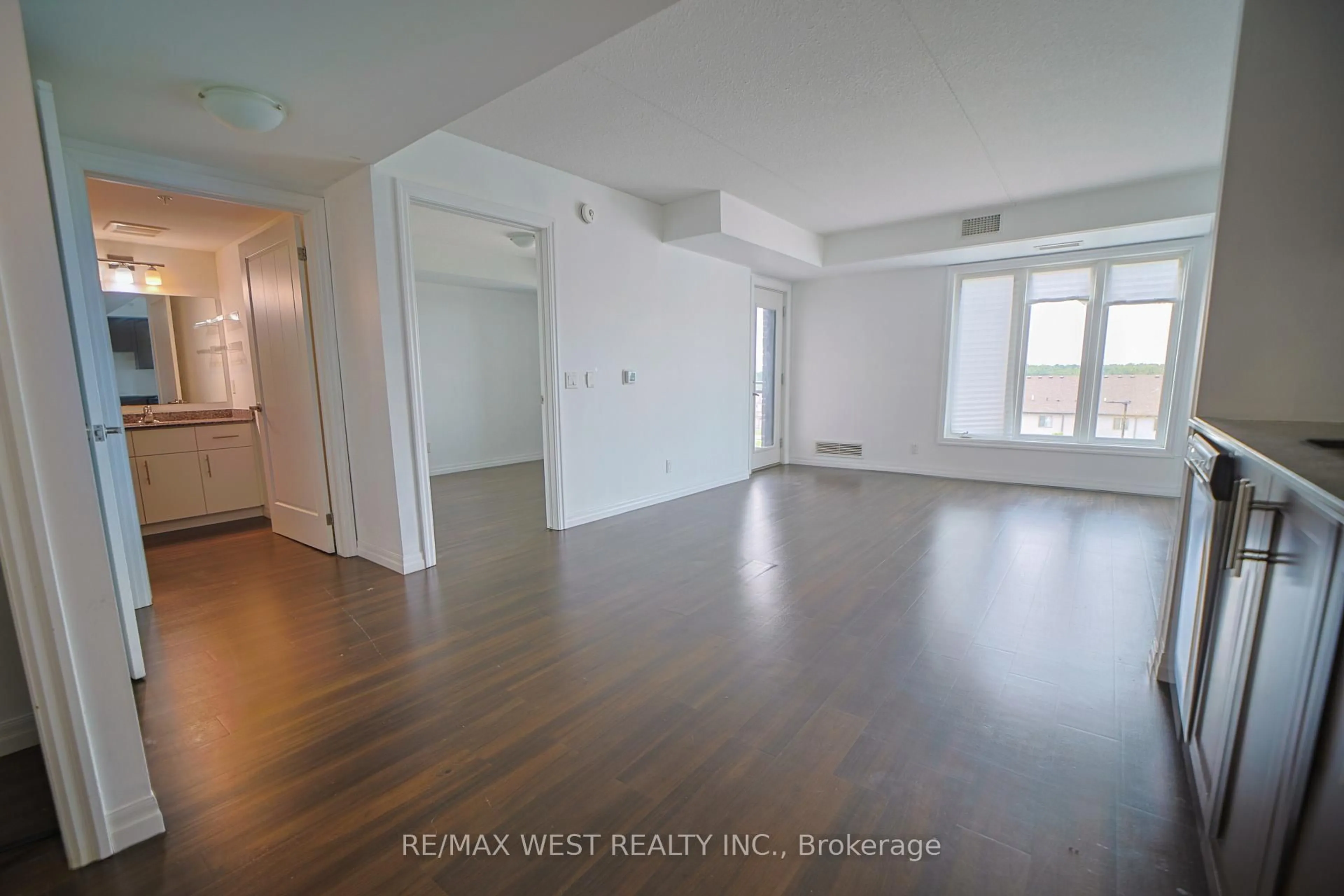 A pic of a room for 108 SUMMIT RIDGE Dr #207, Guelph Ontario N1E 0P8