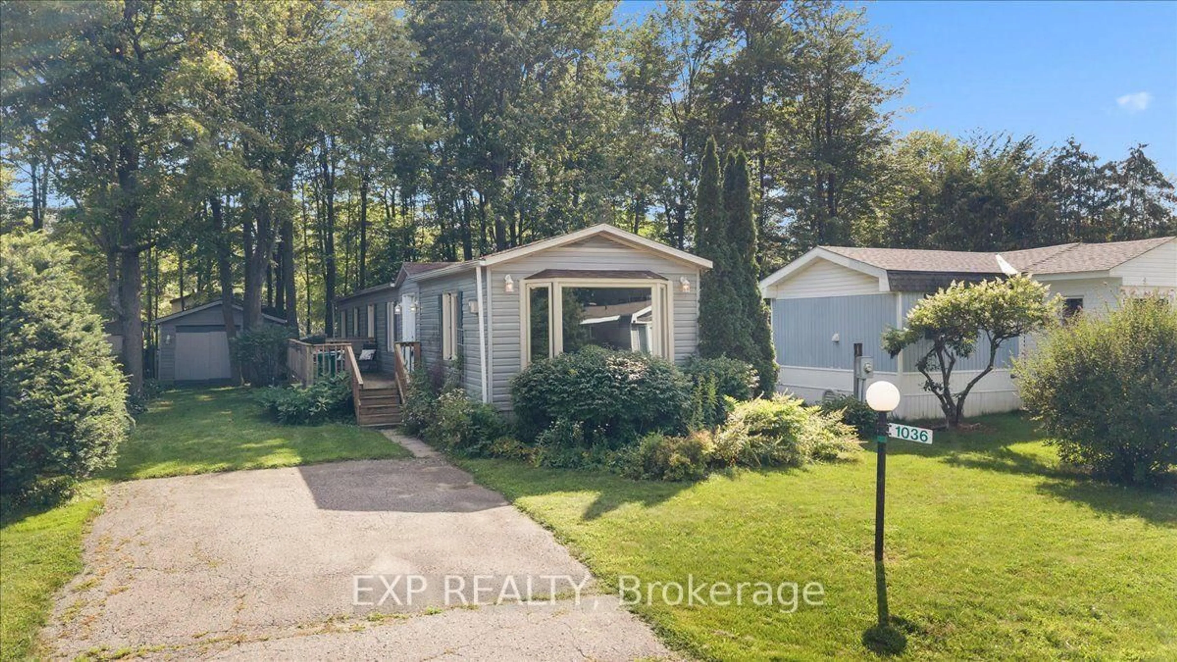 Home with vinyl exterior material, street for 1036 Teena Colleen Private, Greely Ontario K4P 1C6