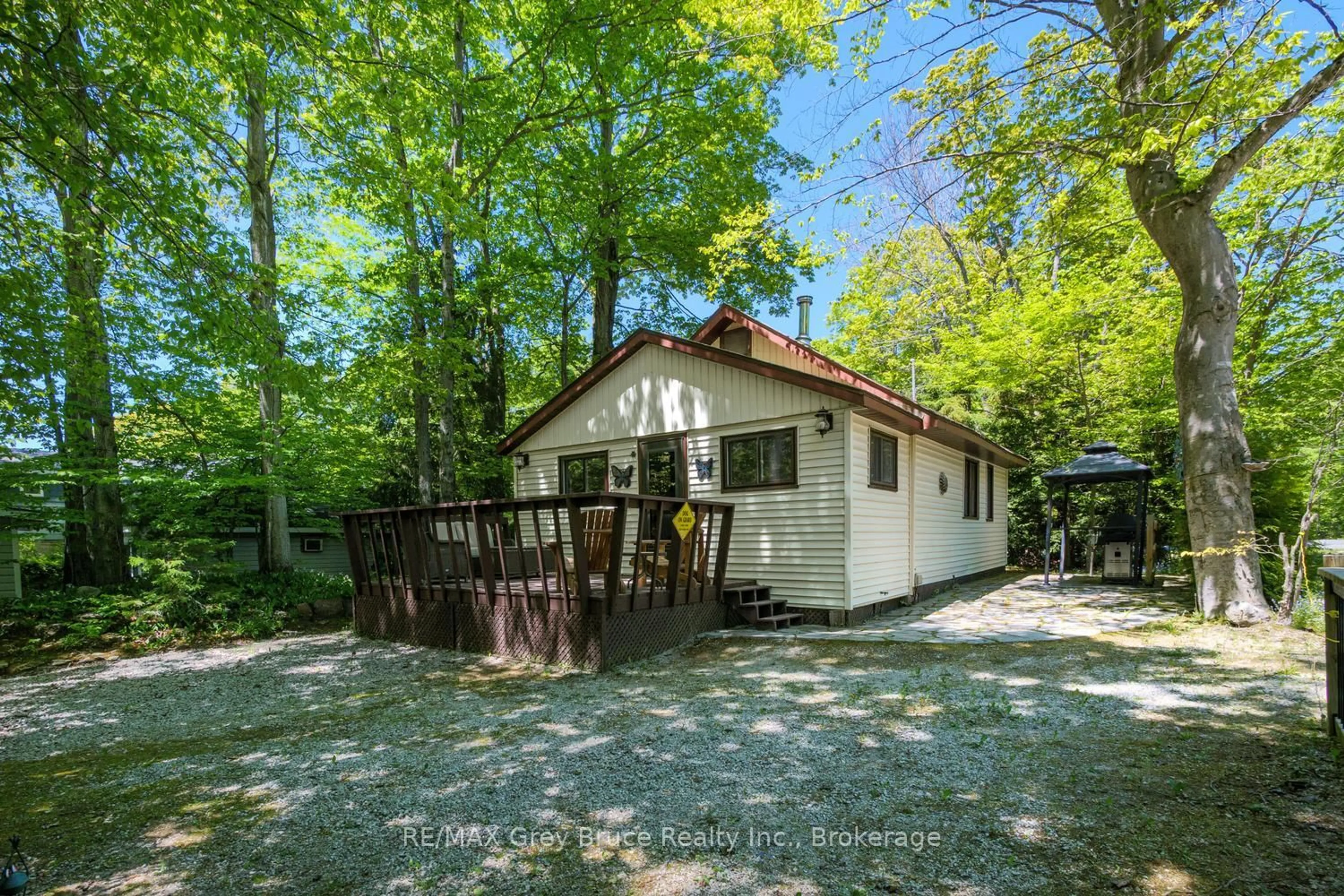 Shed for 112 Symon Ave, South Bruce Peninsula Ontario N0H 2T0
