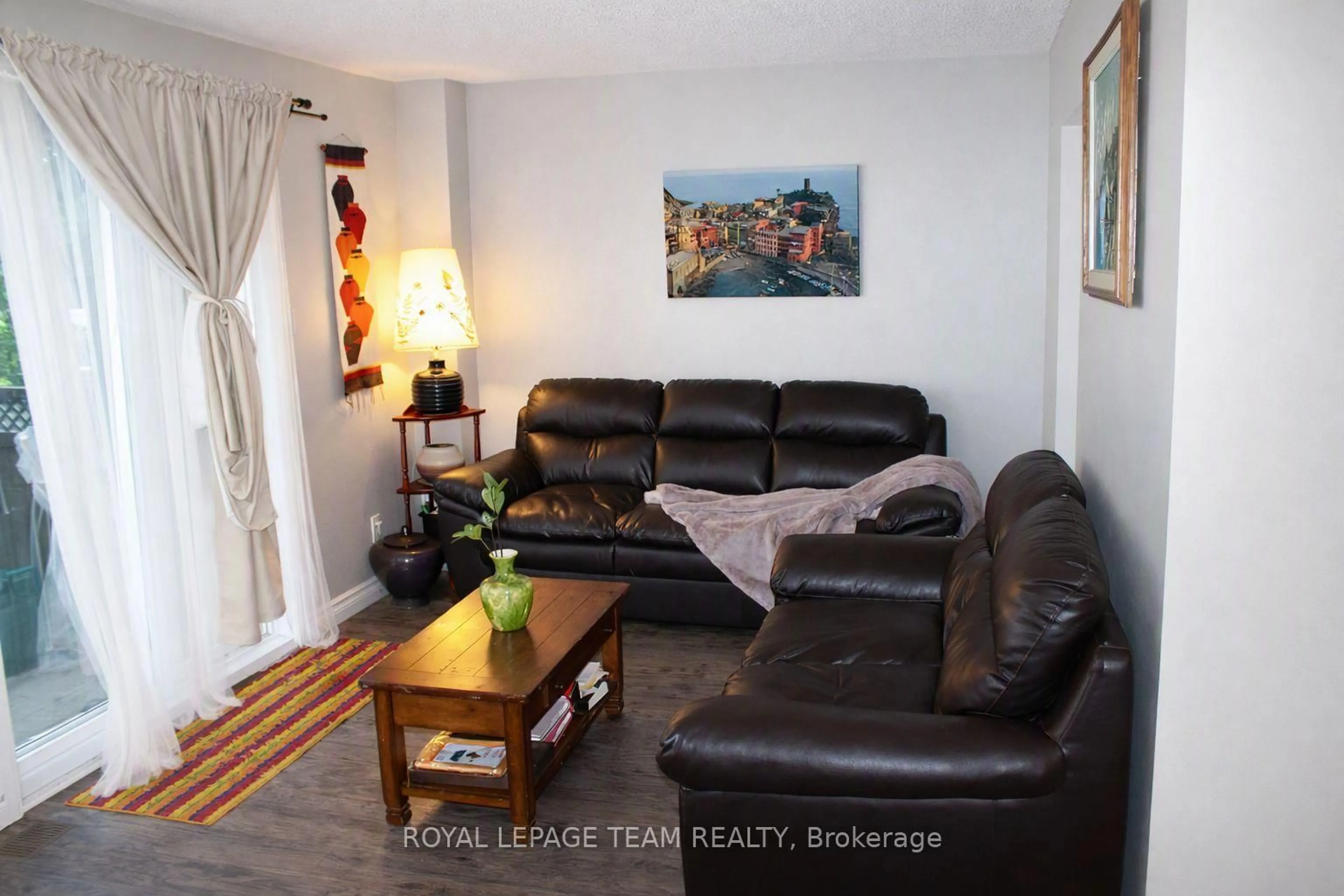 Living room with furniture, unknown for 503 Sidney Dr, Ottawa Ontario K4A 2W6