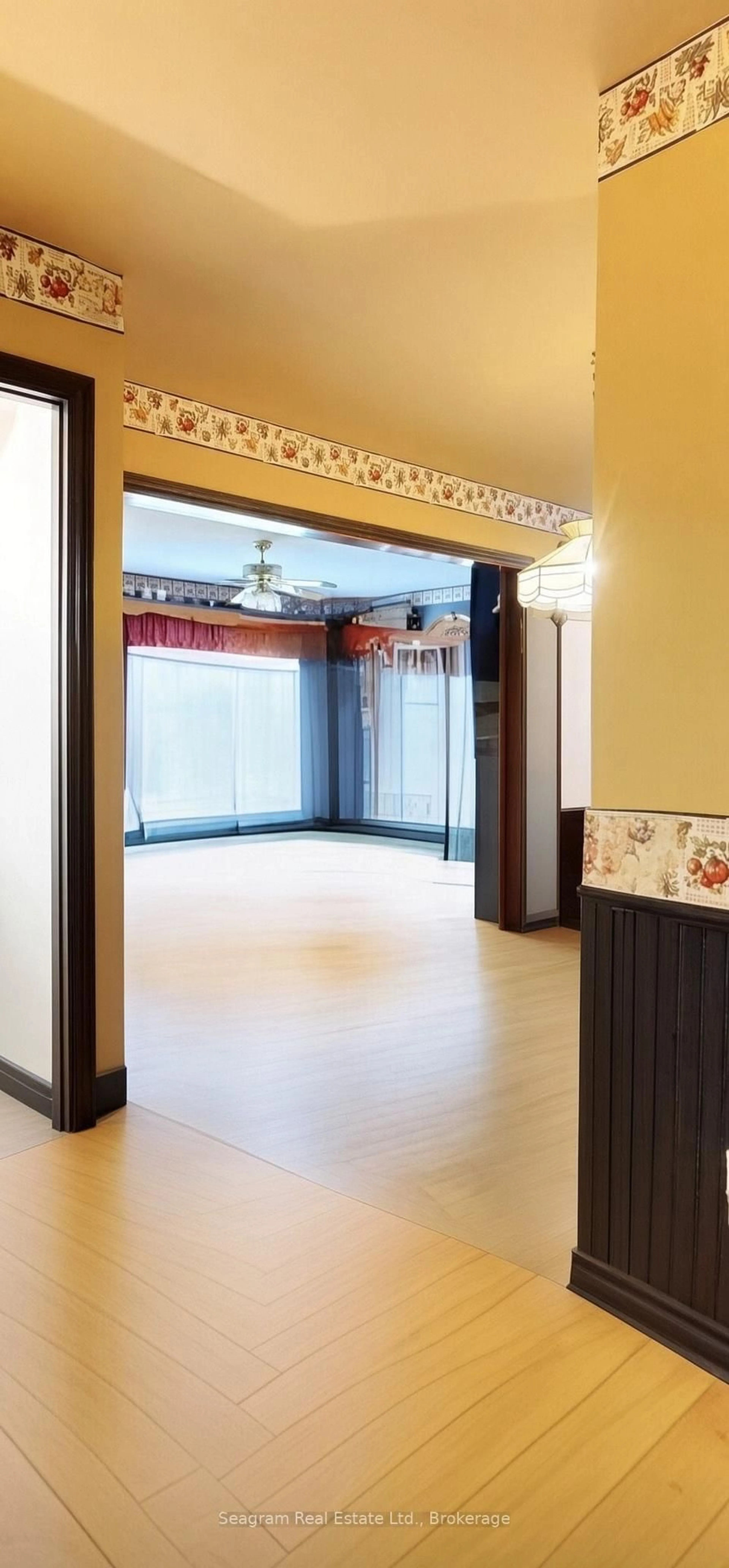 Indoor foyer for 1308 Albert St, Machar Ontario P0A 1X0