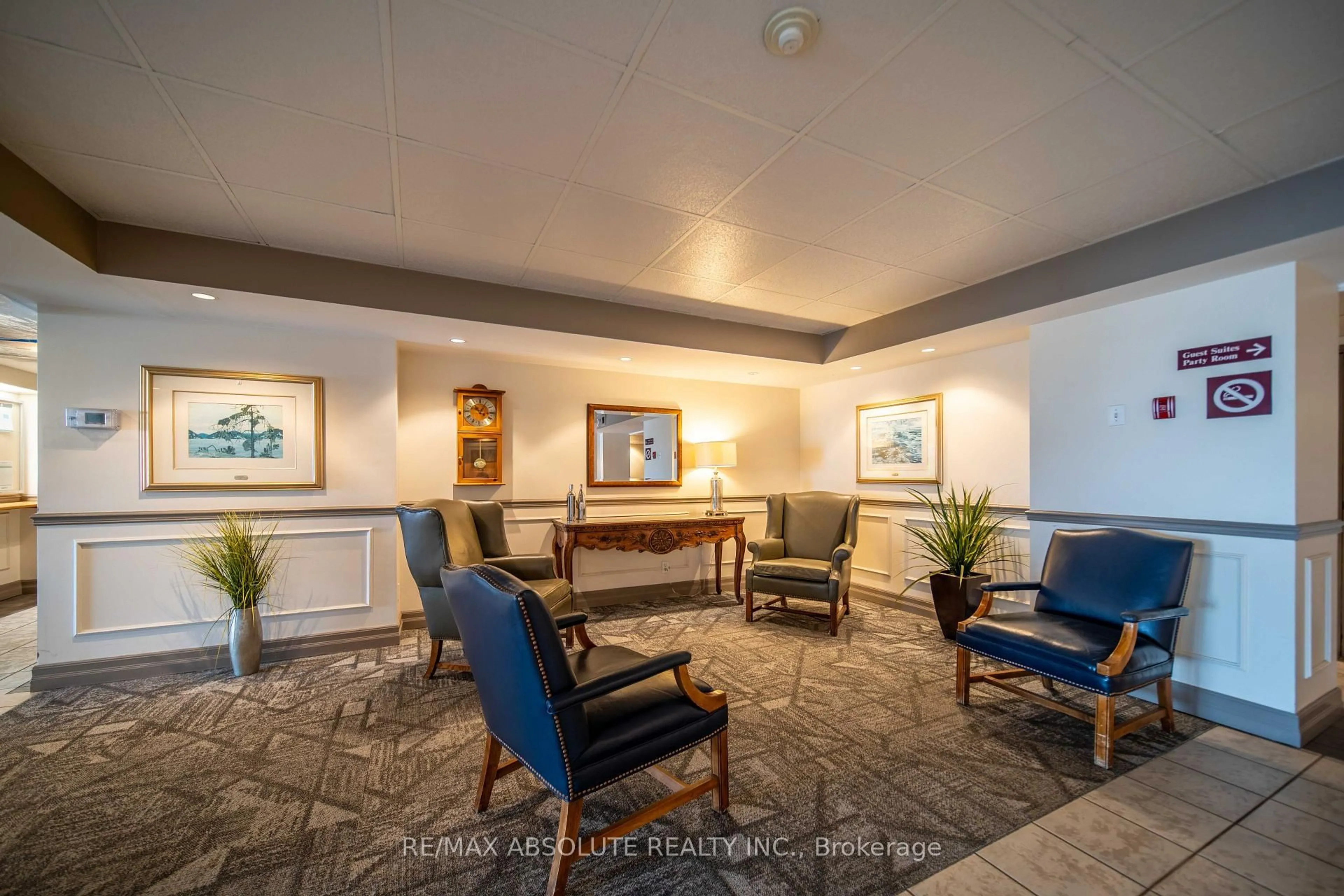 Lobby for 1599 Lassiter Terr #709, Ottawa Ontario K1J 8R6