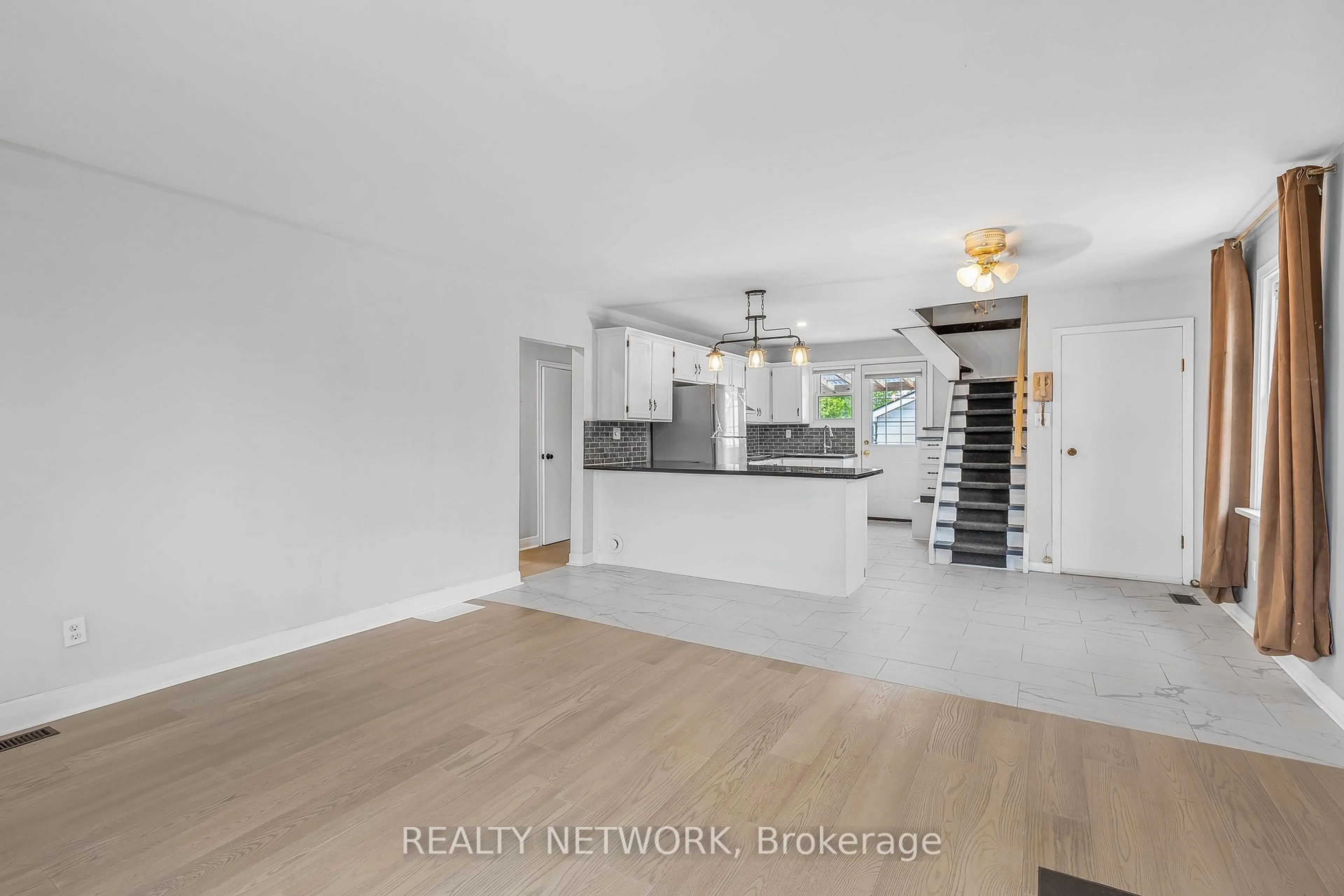Open concept kitchen, floor is not visible for 76 Johnston St, Port Colborne Ontario L3K 1G7