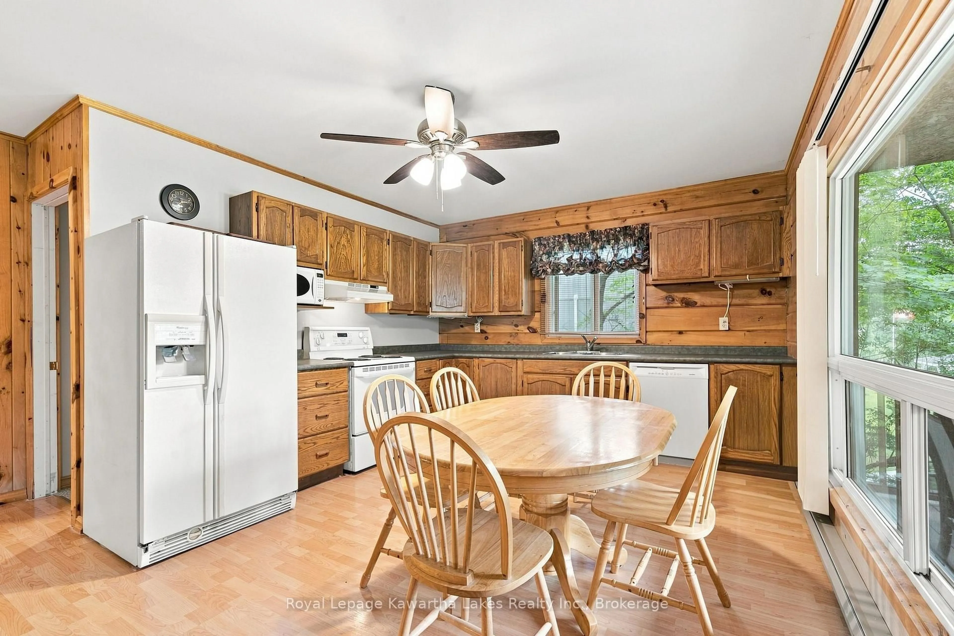 Standard kitchen, unknown for 9 Crooked Crt, Kawartha Lakes Ontario K0M 1N0