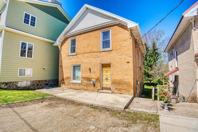 34 Wellington St, Mapleton 2