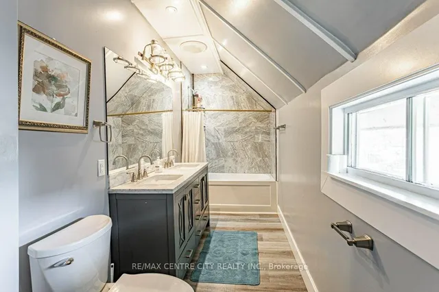 52 Princess Ave, St. Thomas 3