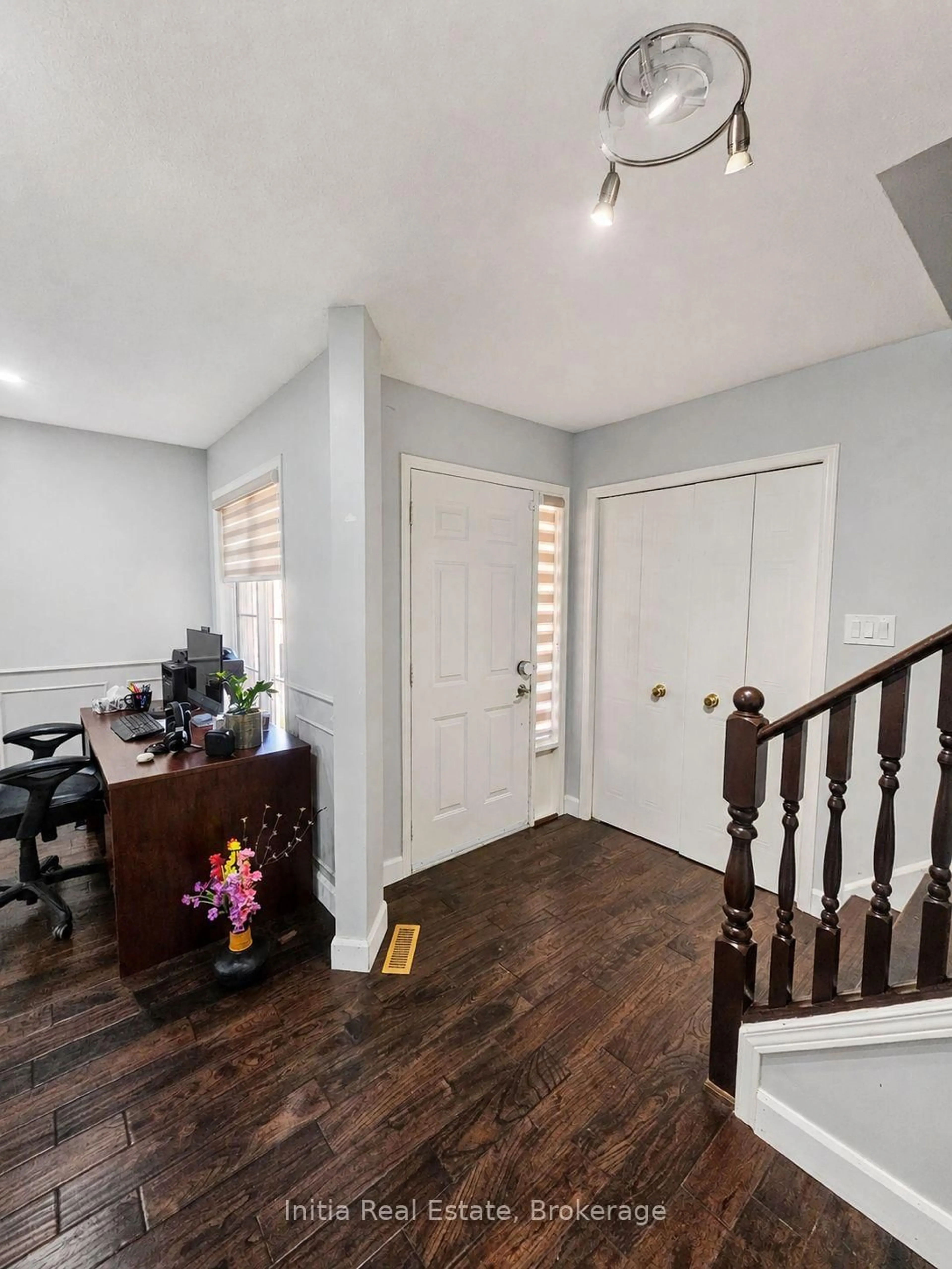 Indoor entryway for 34 Bellrock Cres, London East Ontario N5V 4X3