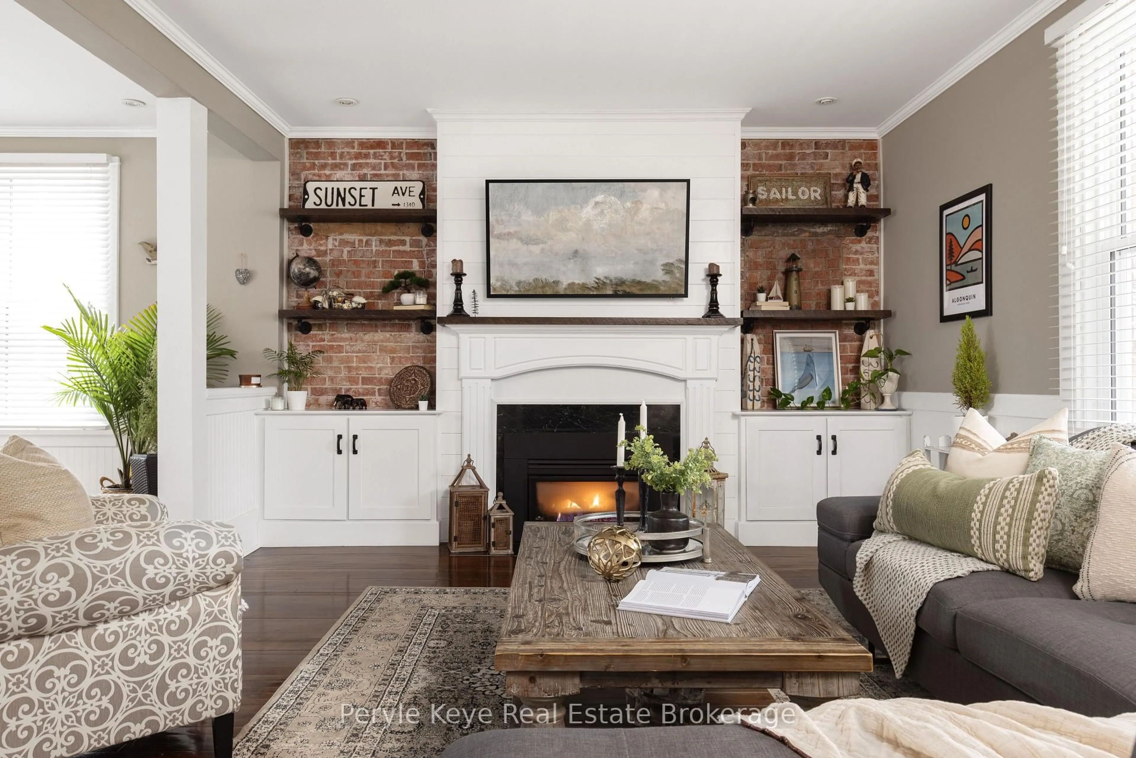 Living room with furniture, unknown for 78 McMurray St, Bracebridge Ontario P1L 2A1