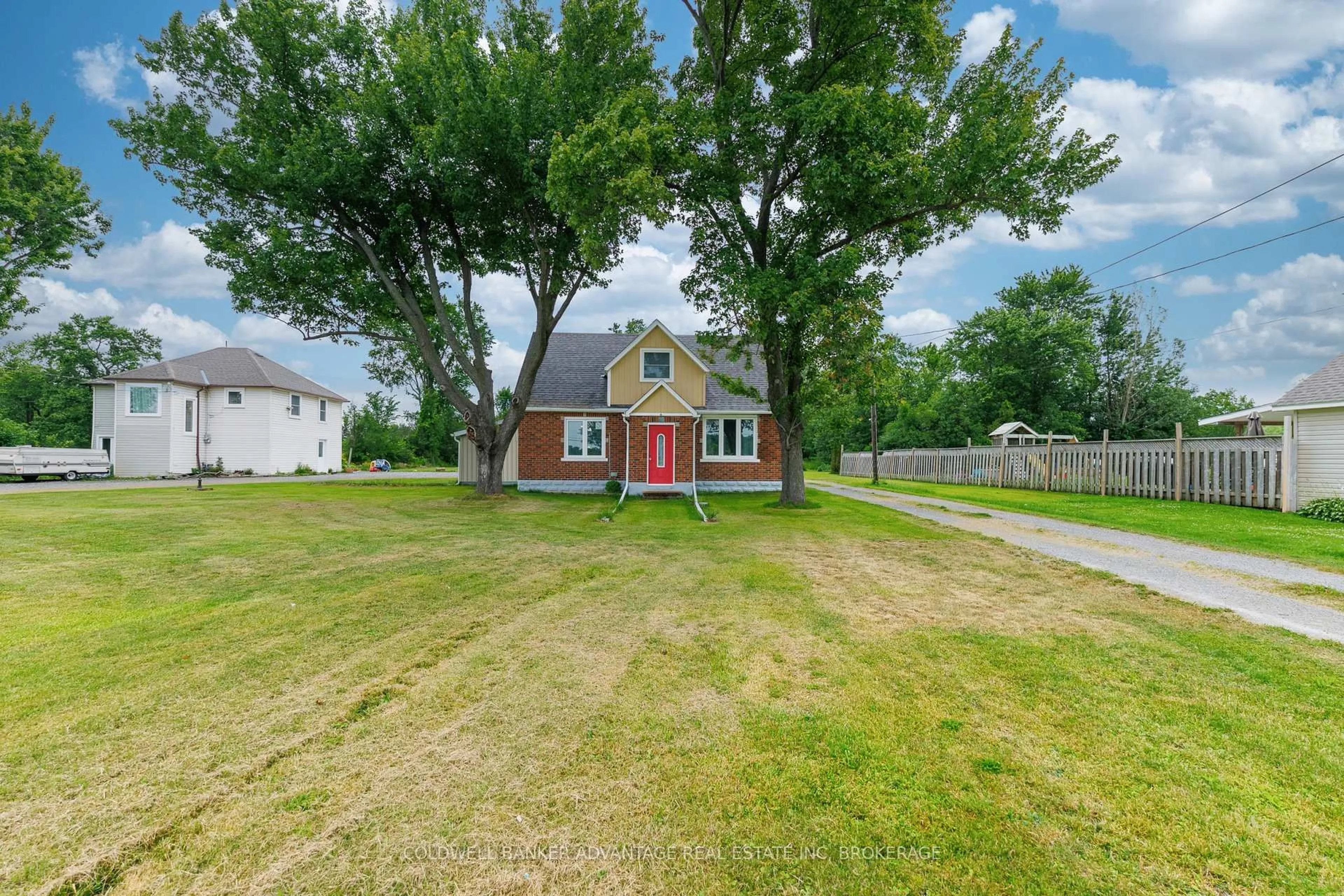 A pic from outside/outdoor area/front of a property/back of a property/a pic from drone, street for 2592 3 Highway, Port Colborne Ontario L3K 5V4