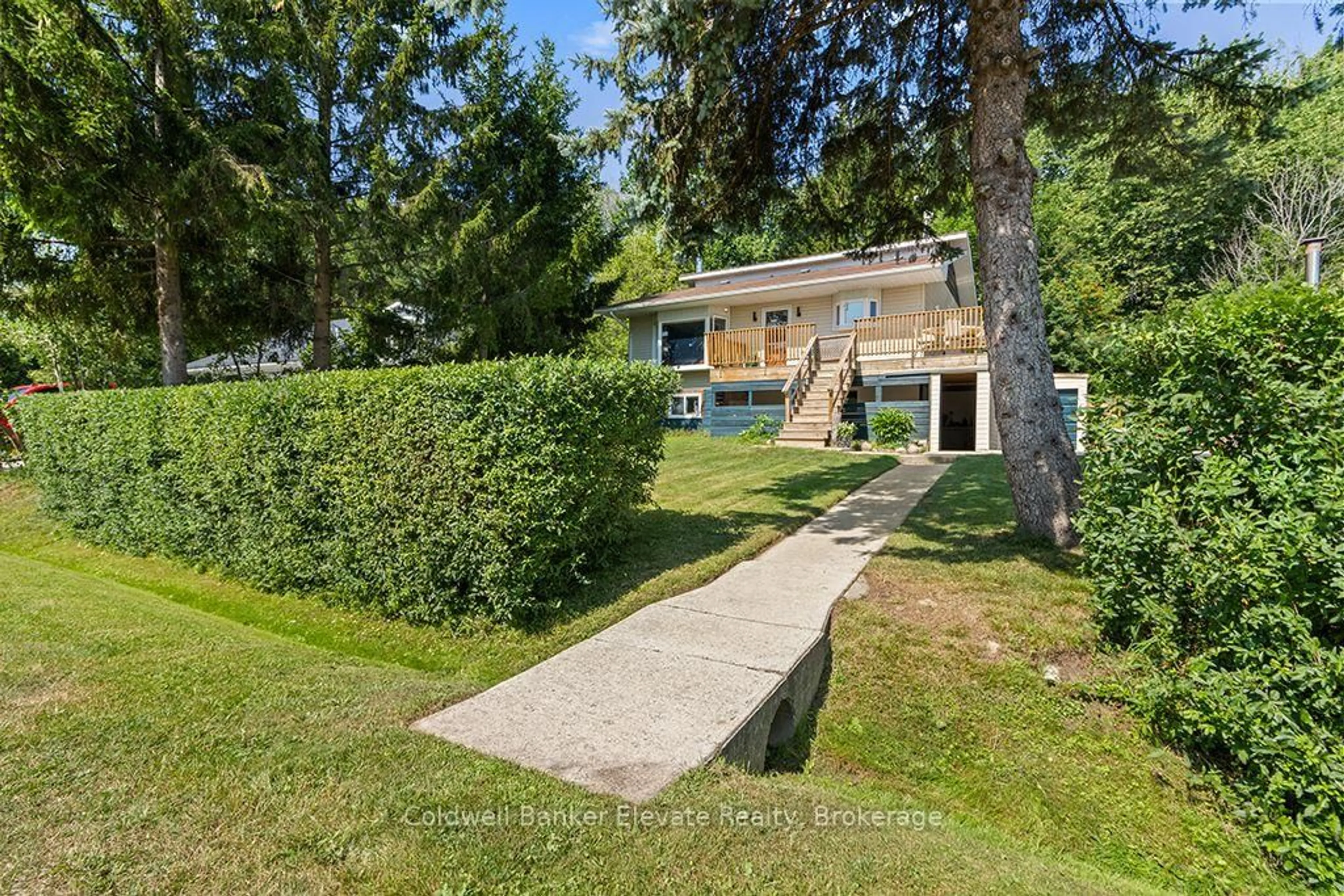 A pic from outside/outdoor area/front of a property/back of a property/a pic from drone, unknown for 150 MacIntosh Dr, Georgian Bluffs Ontario N0H 1S0