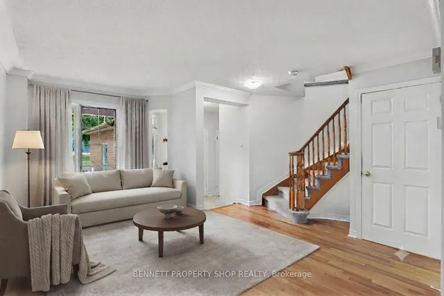 190 Forestglade Cres, Ottawa 3