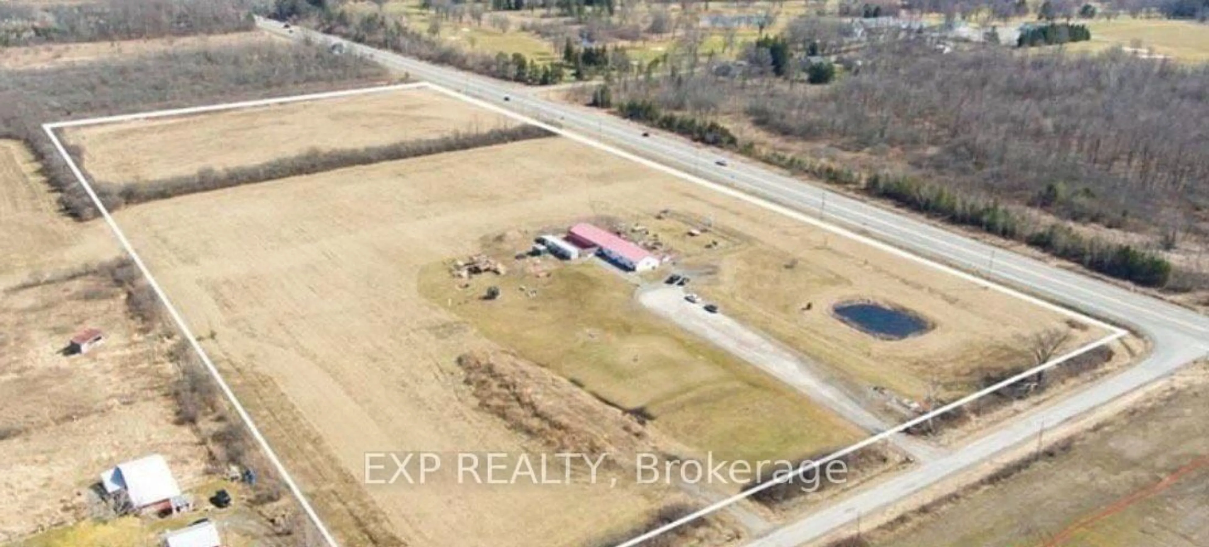 A pic from outside/outdoor area/front of a property/back of a property/a pic from drone, building for 1106 House Rd, Fort Erie Ontario L0S 1N0