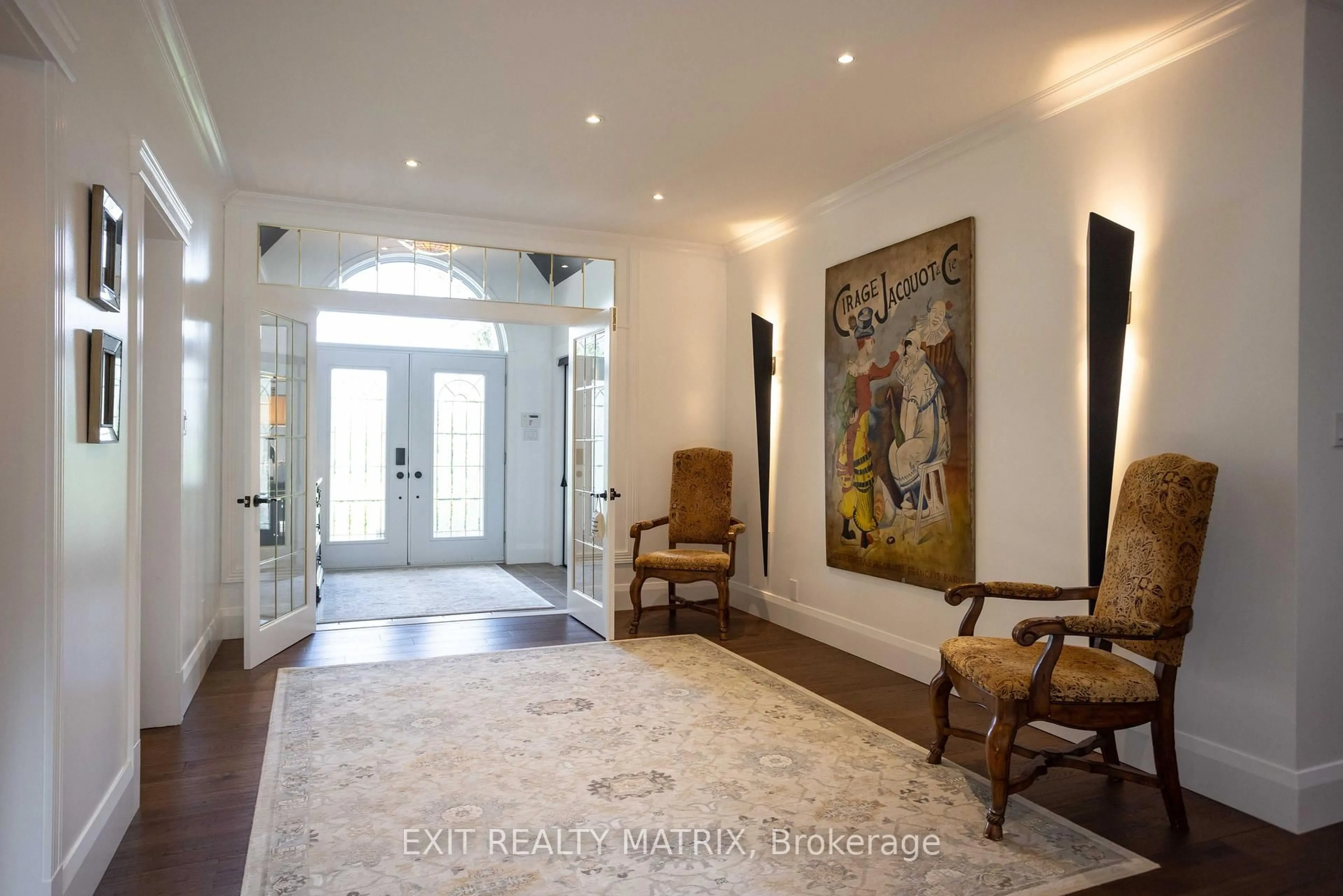 Indoor foyer for 649 500 Rte, Casselman Ontario K0A 1M0