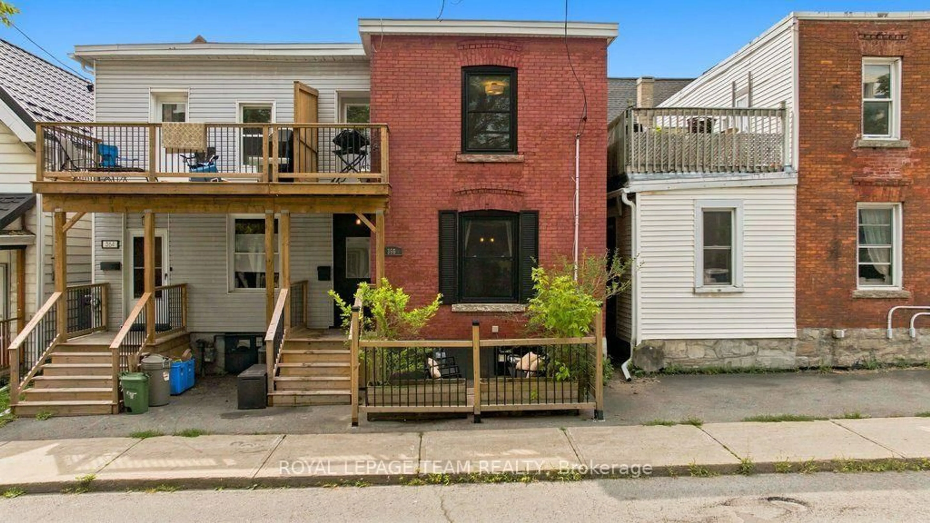 Home with brick exterior material, street for 366 Arlington Ave, Ottawa Ontario K1R 6Z3