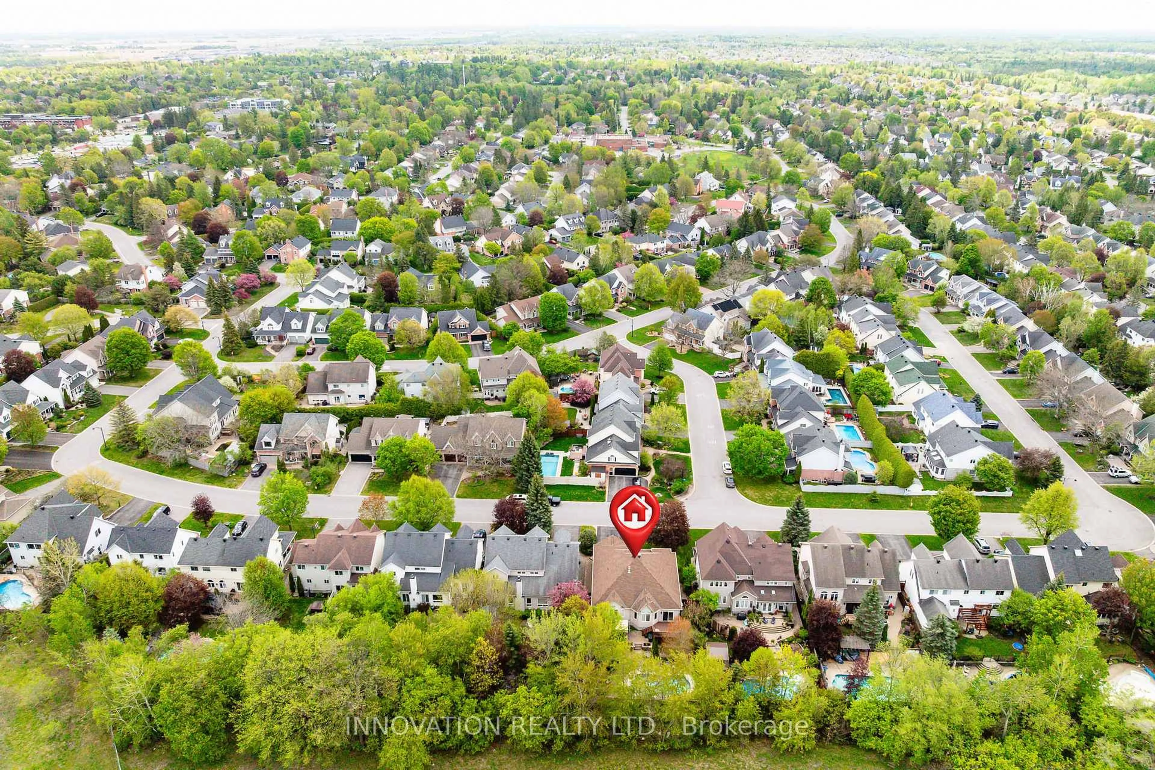 A pic from outside/outdoor area/front of a property/back of a property/a pic from drone, street for 25 Kyle Ave, Stittsville Ontario K2S 1G9