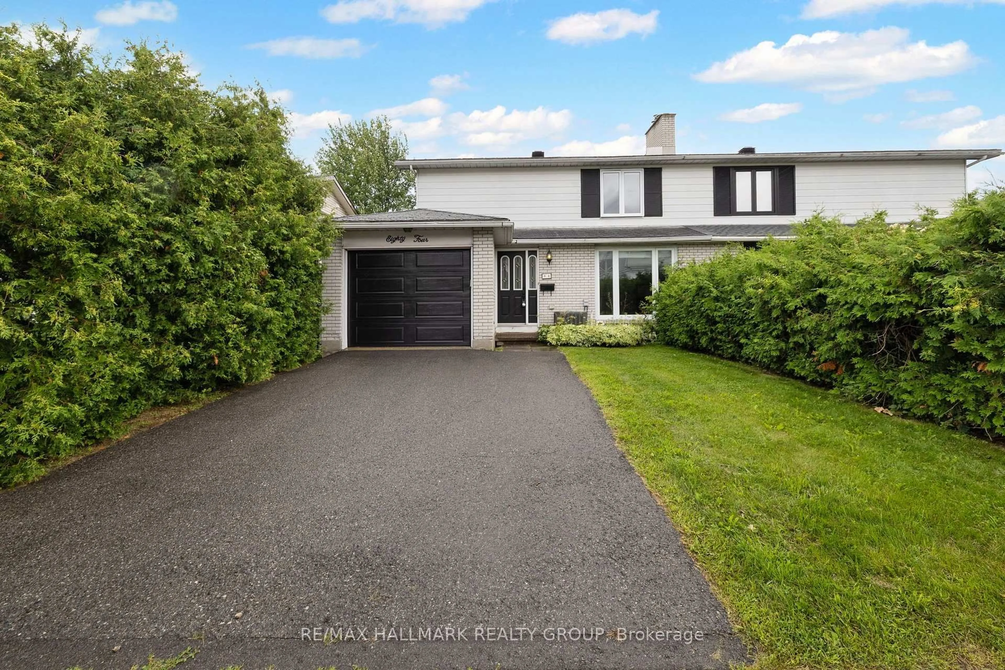A pic from outside/outdoor area/front of a property/back of a property/a pic from drone, street for 84 Chesterton Dr, Ottawa Ontario K2E 5T6