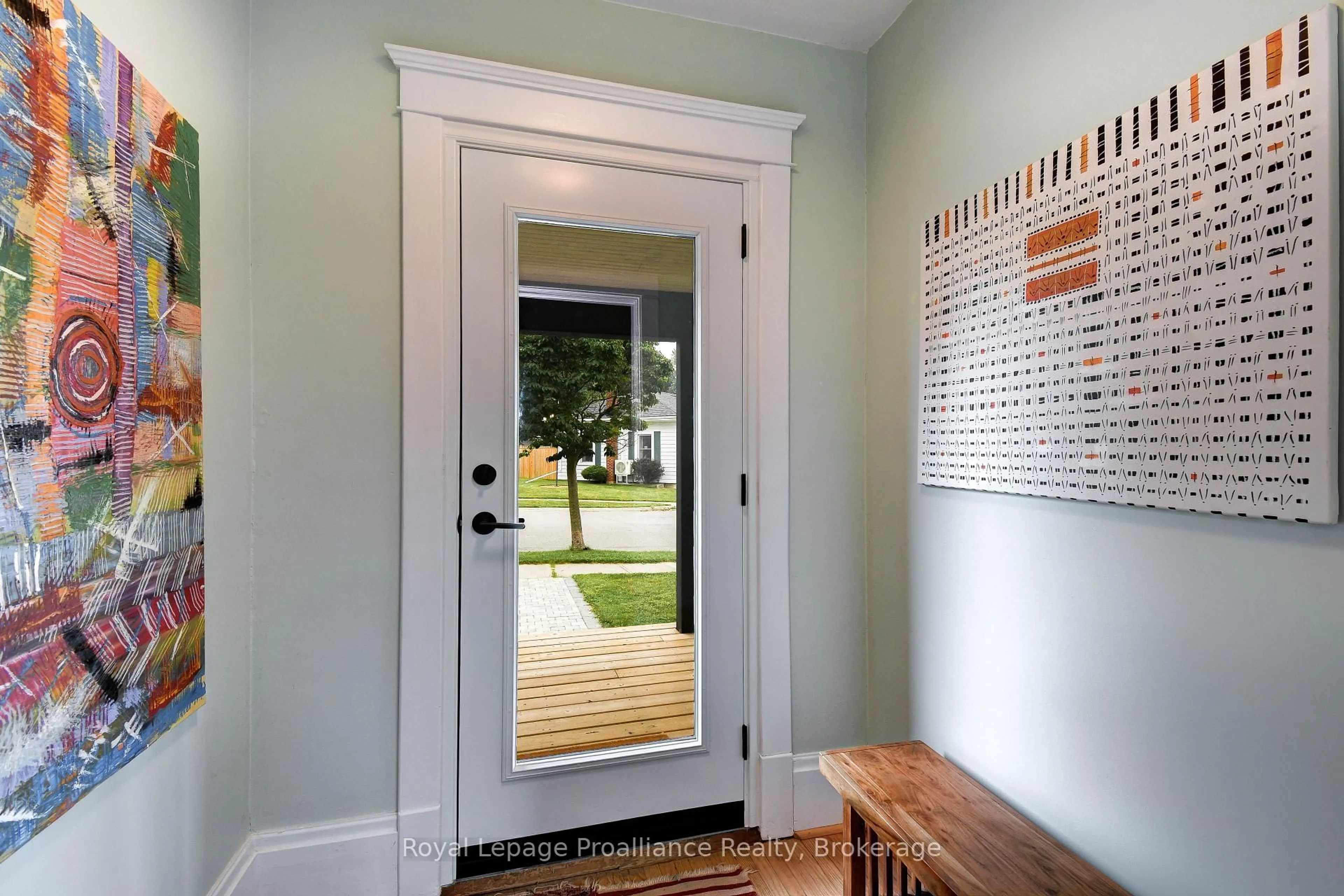 Indoor entryway for 14 Ward St, Port Hope Ontario L1A 1L5