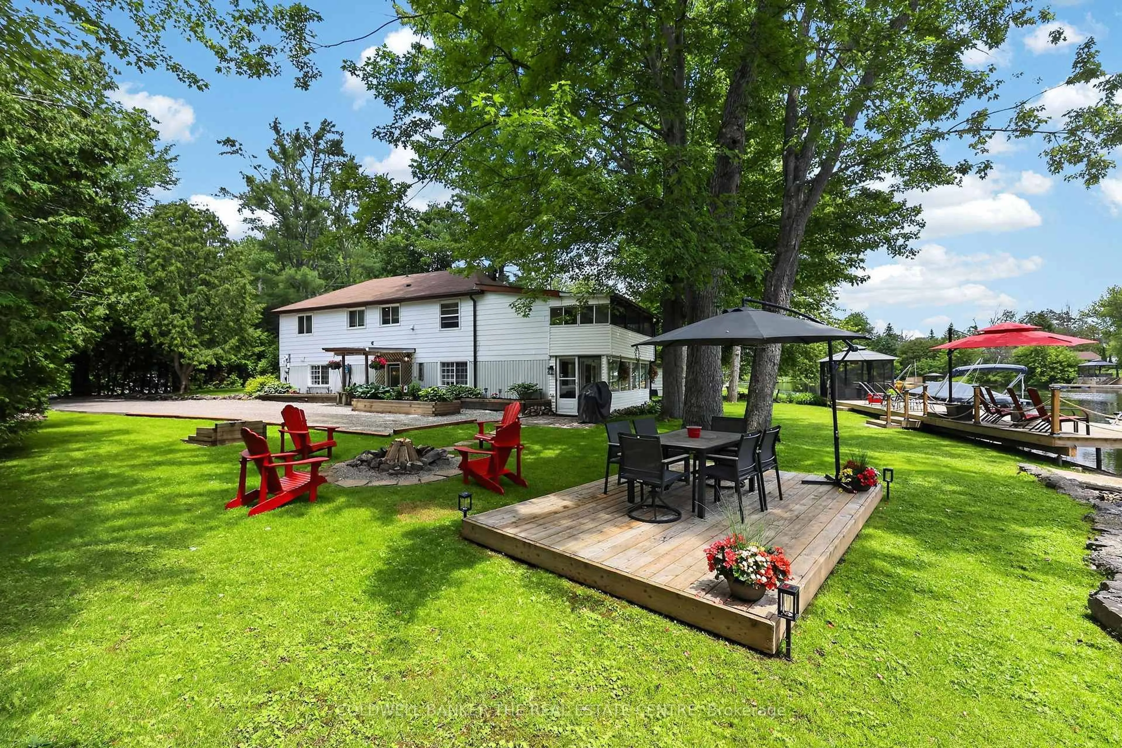 Patio, water/lake/river/ocean view for 1057 Severn River Rd, Gravenhurst Ontario P0E 1N0