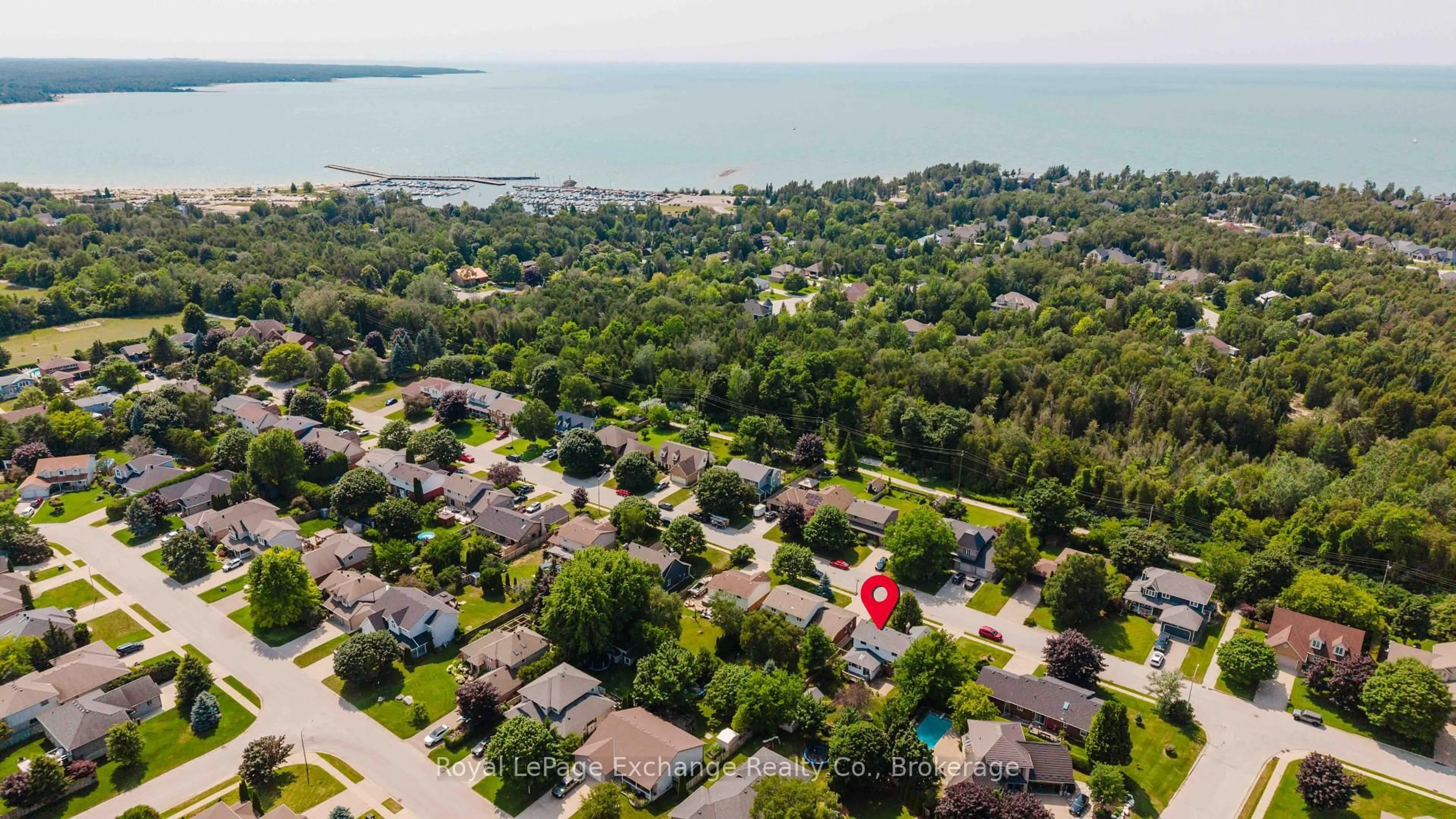 A pic from outside/outdoor area/front of a property/back of a property/a pic from drone, water/lake/river/ocean view for 953 Parkwood Dr, Saugeen Shores Ontario N0H 2C2