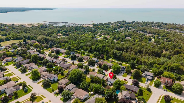 953 Parkwood Dr, Saugeen Shores 4