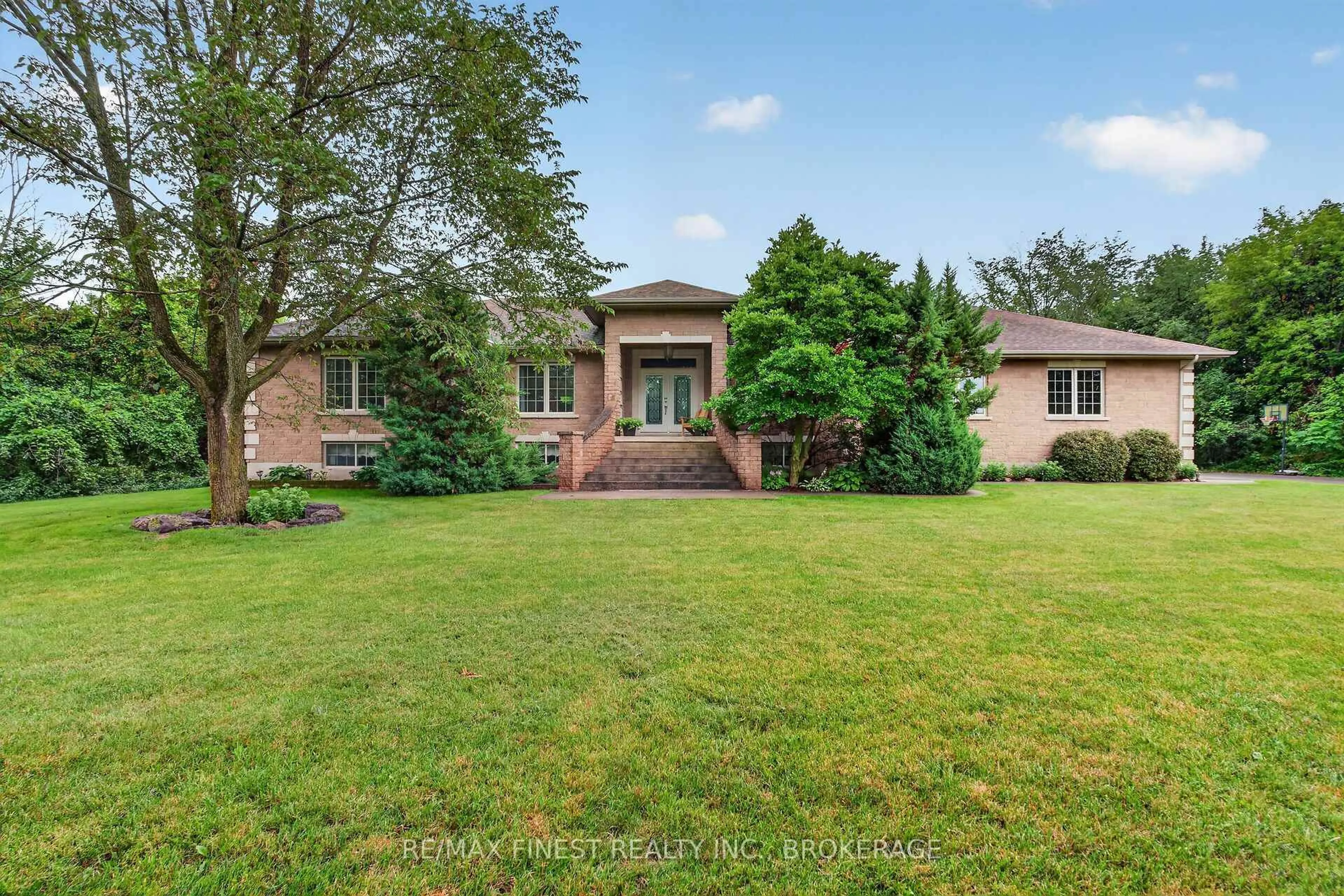 Home with brick exterior material, unknown for 3508 Four Seasons Dr, Inverary Ontario K0H 1X0