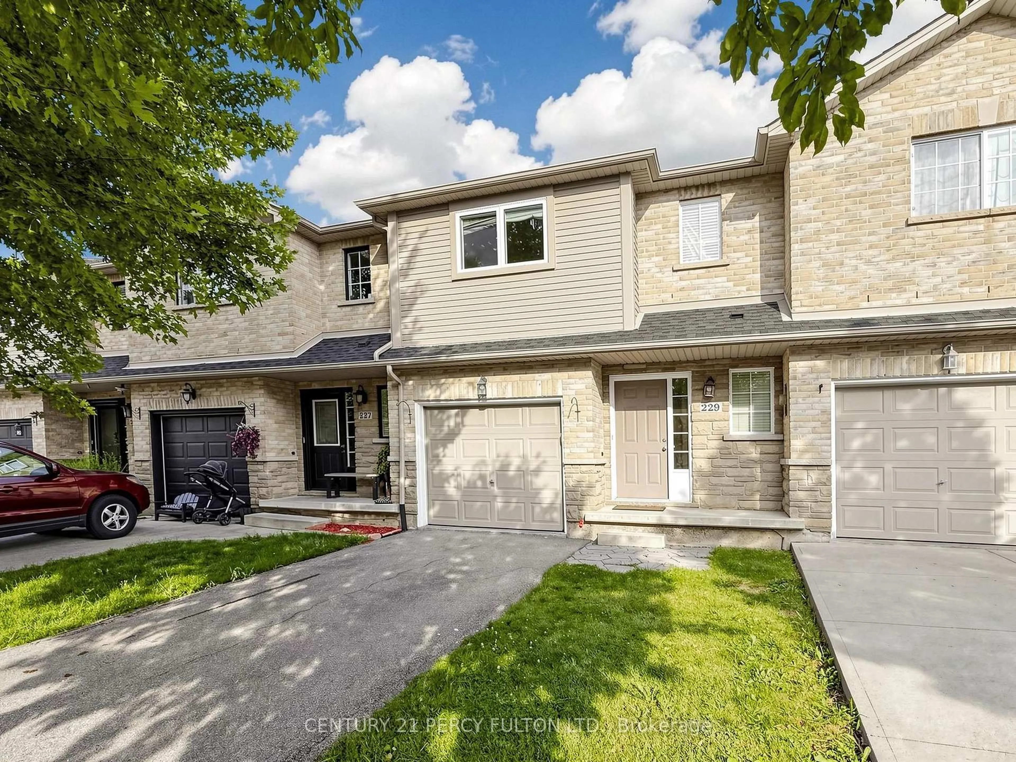Unknown for 229 Dicenzo Dr, Hamilton Ontario L9B 2X7