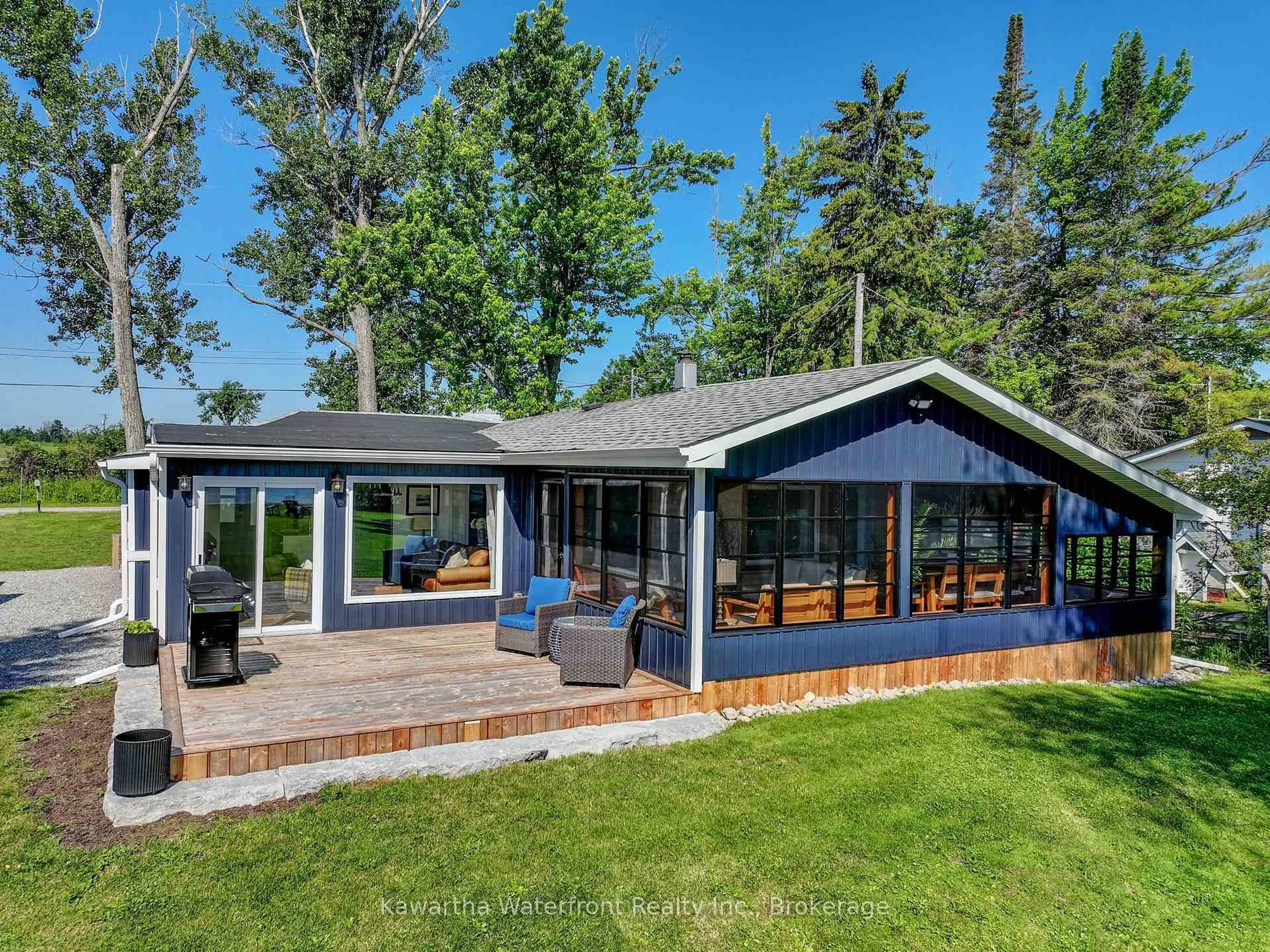 Home with vinyl exterior material, water/lake/river/ocean view for 14 Gillis St, Kawartha Lakes Ontario K0M 1G0