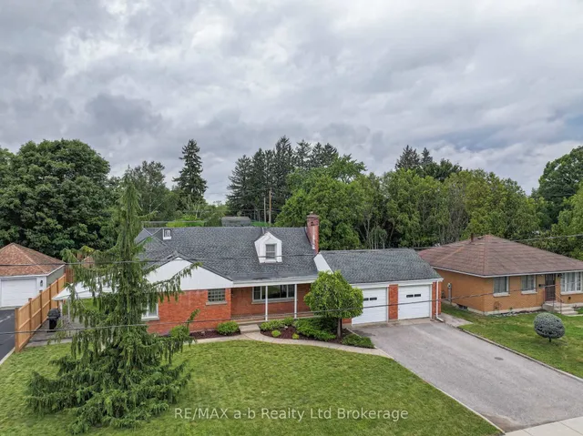 81 Vienna Rd, Tillsonburg 3