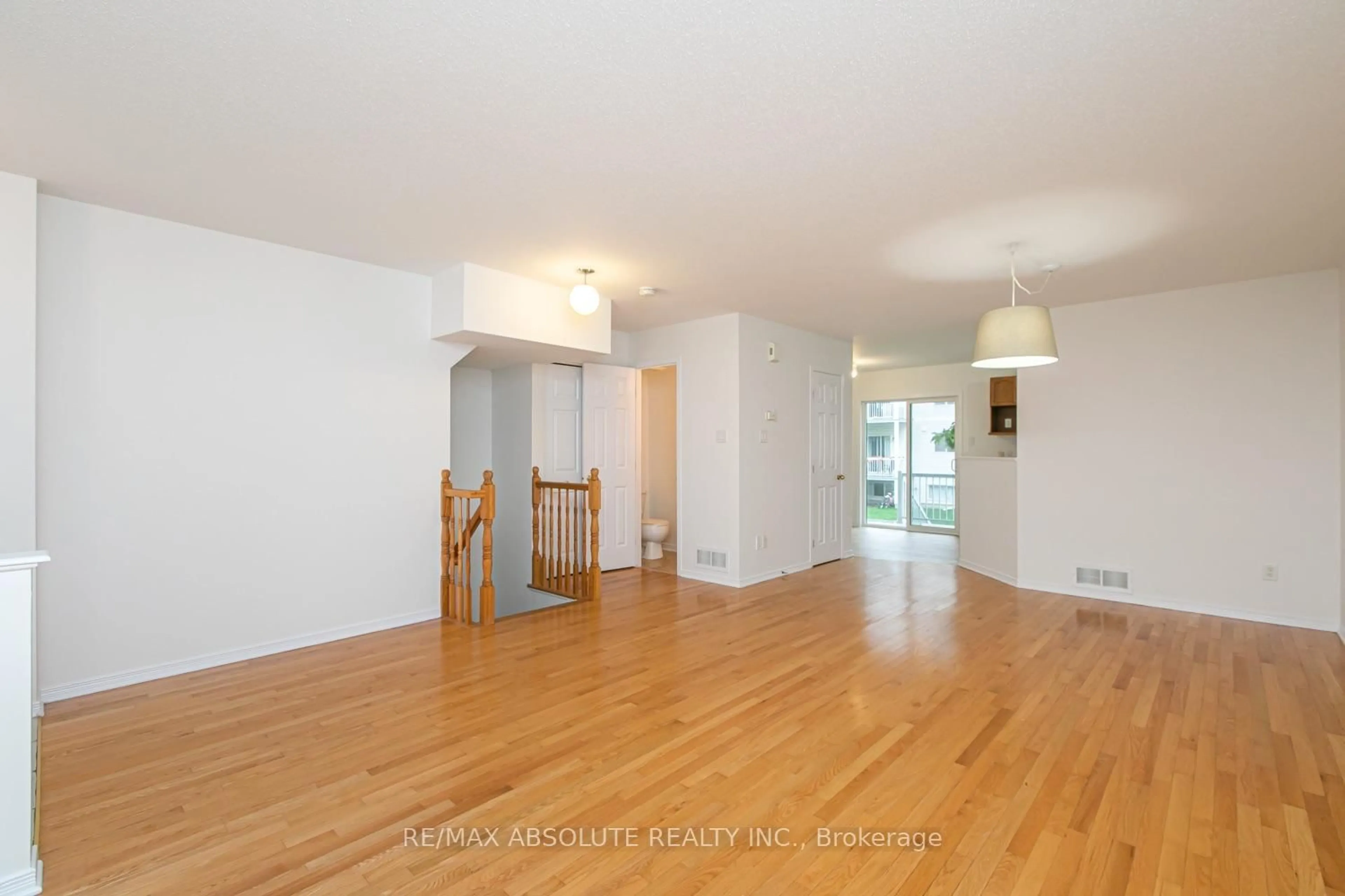 Unknown for 246 Gershwin Private #38, Ottawa Ontario K2H 1G5