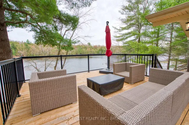1046 Turner Way, Arden 5